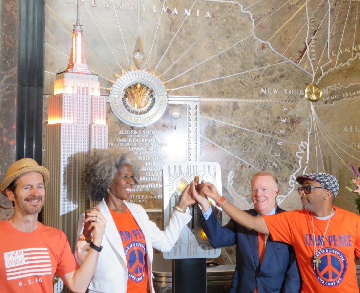 0601_Spike_Lee_Empire_State_Building_03 0601_Spike_Lee_Empire_State_Building_03