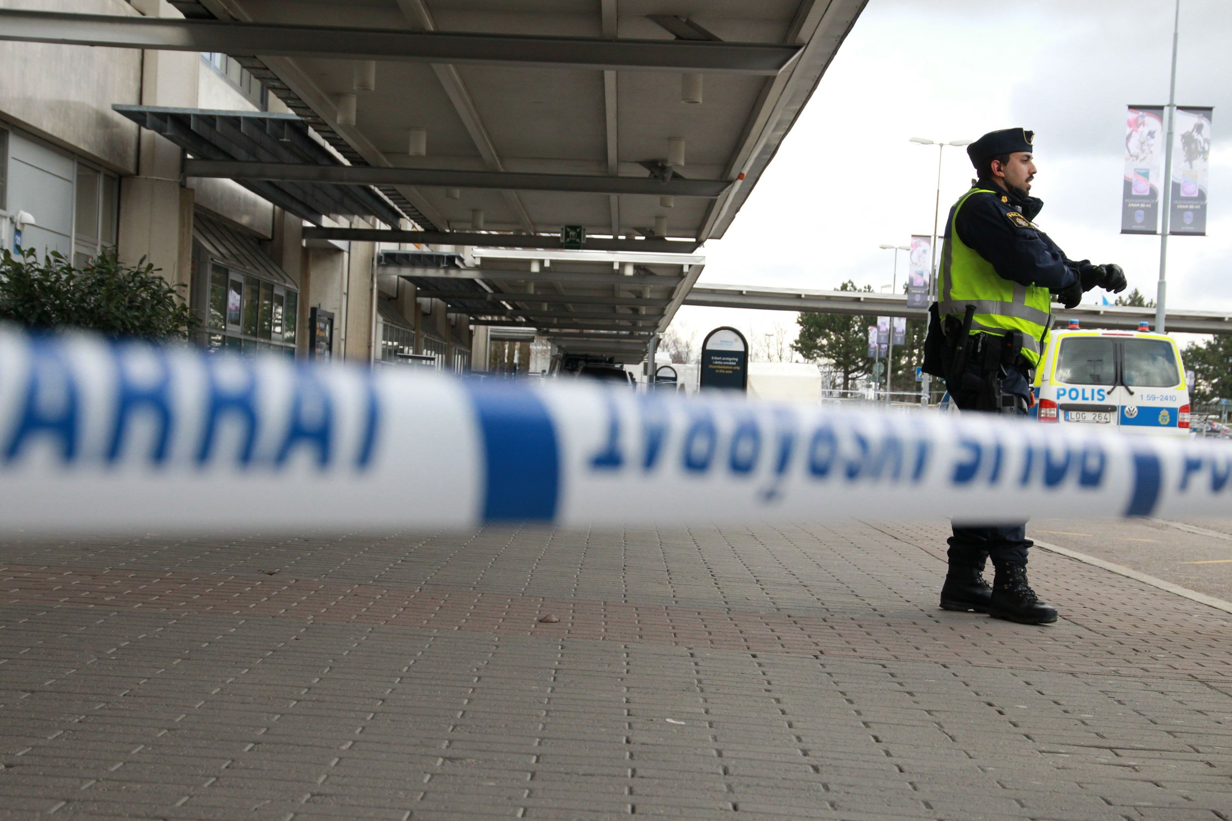 Gothenburg airport bomb scare