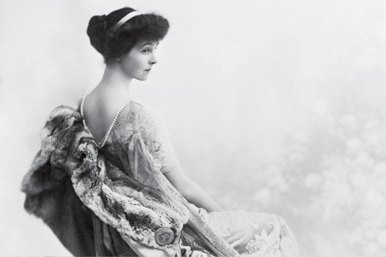 OM01-american-heiresses-baker-third