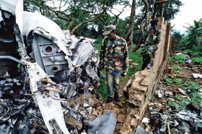 FE03sidebar-kagame-timeline-1994-plane-shot-down
