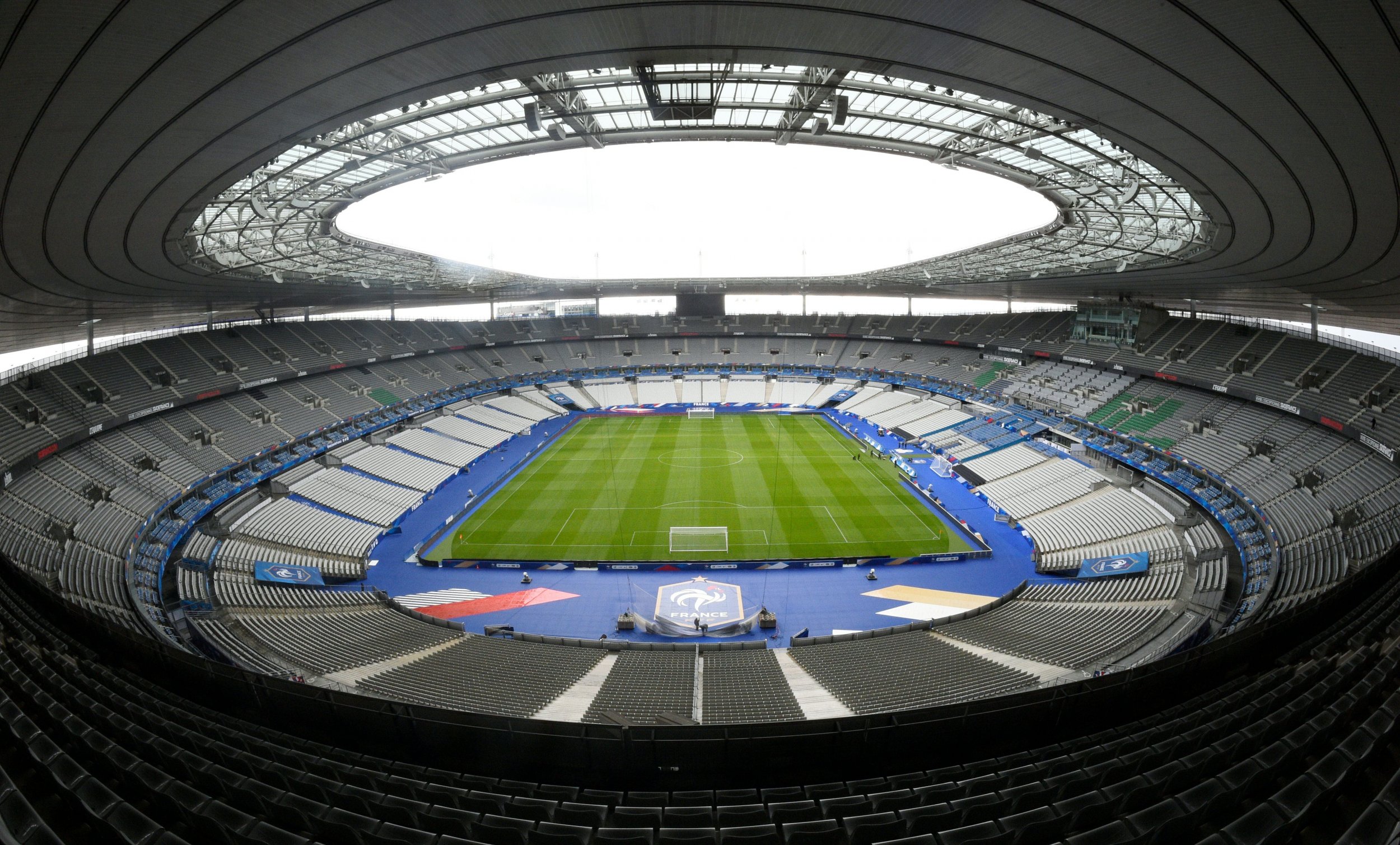 Parc des Princes (Paris St Germain) Football stadiums, Stadium, Stadium ...