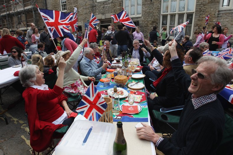 Queen's street party