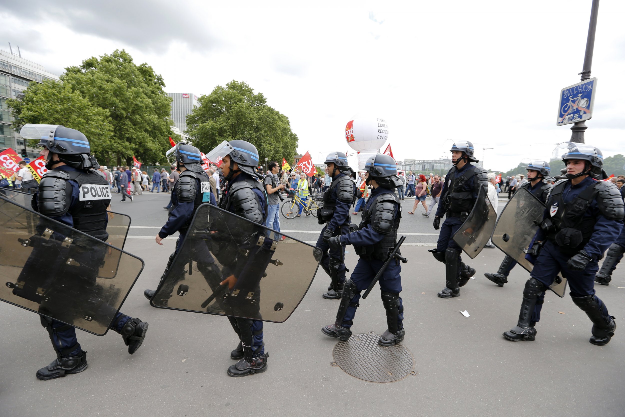 france-s-latest-labor-reform-agenda-met-with-protests