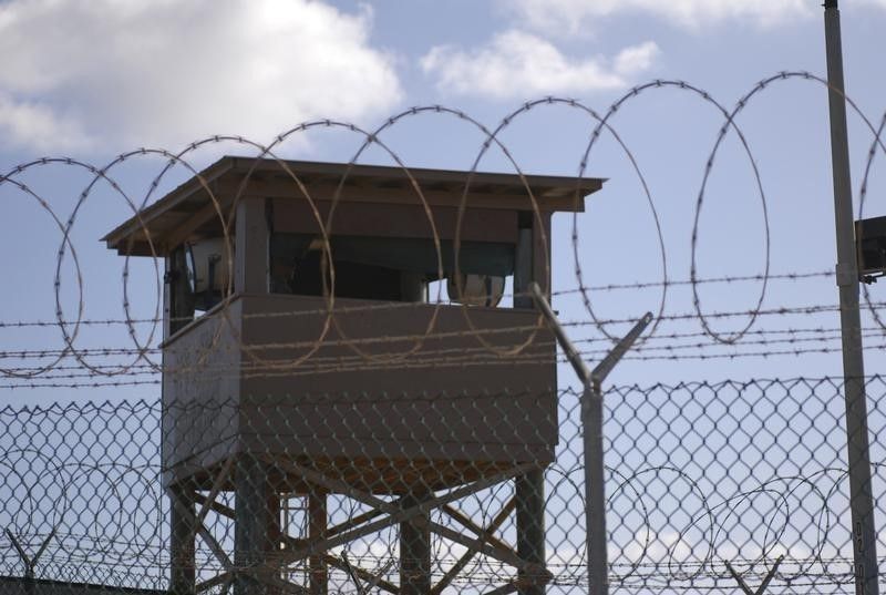 07_10_guantanamo_01