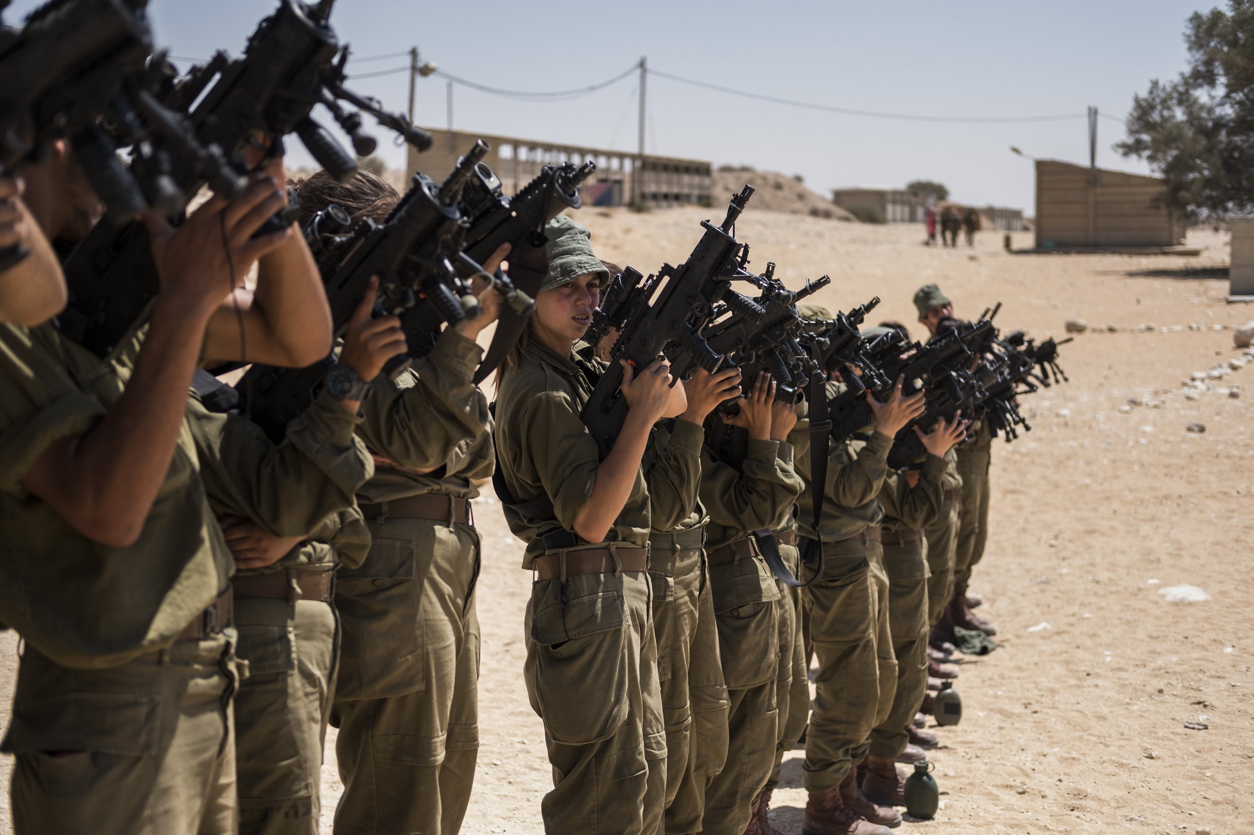 Israeli mix-sex combat unit