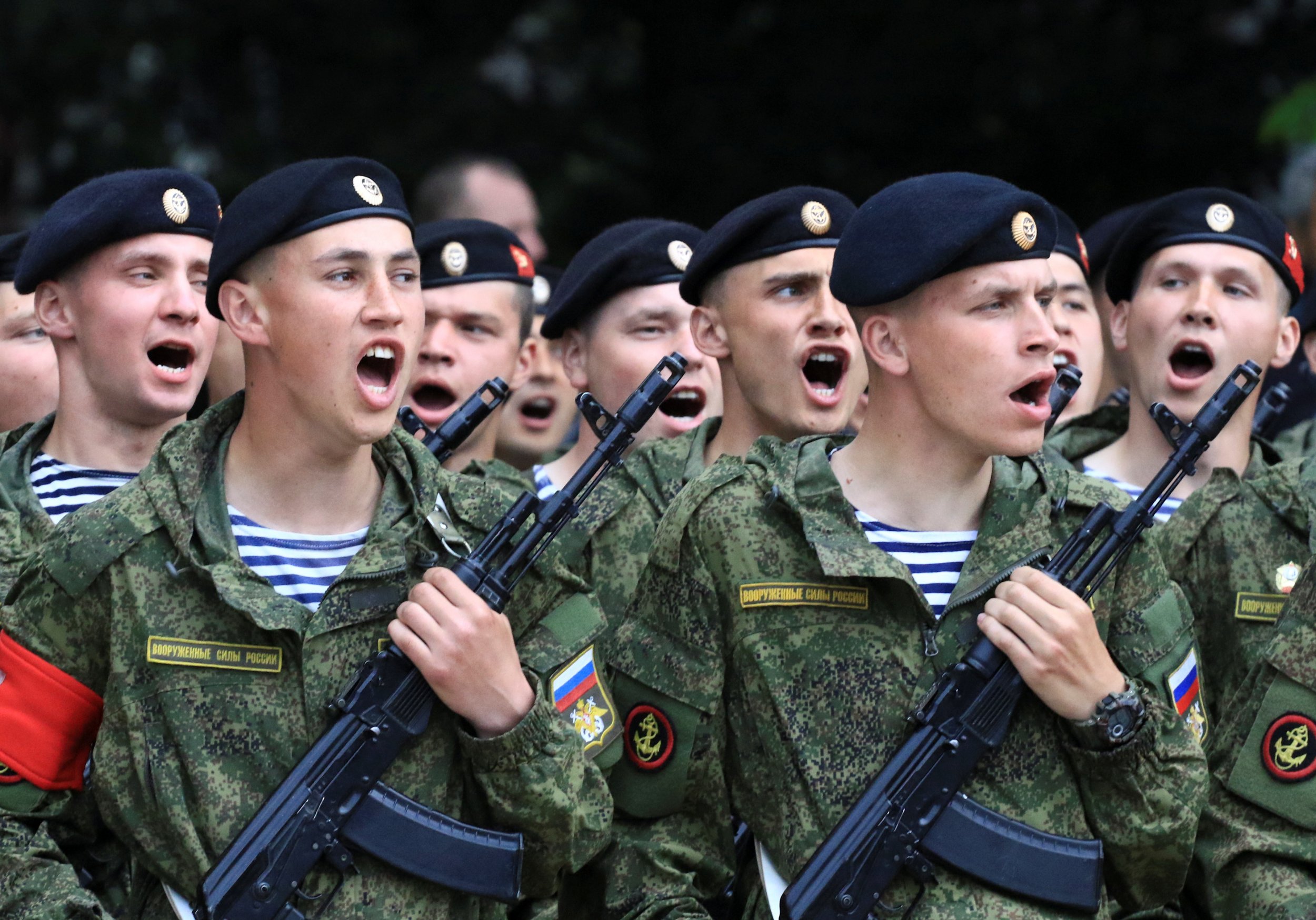 Фотографии российских военных