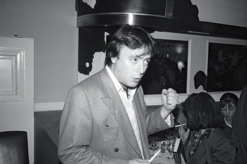 unhitched-the-trial-of christopher-hitchens-OM03-secondary