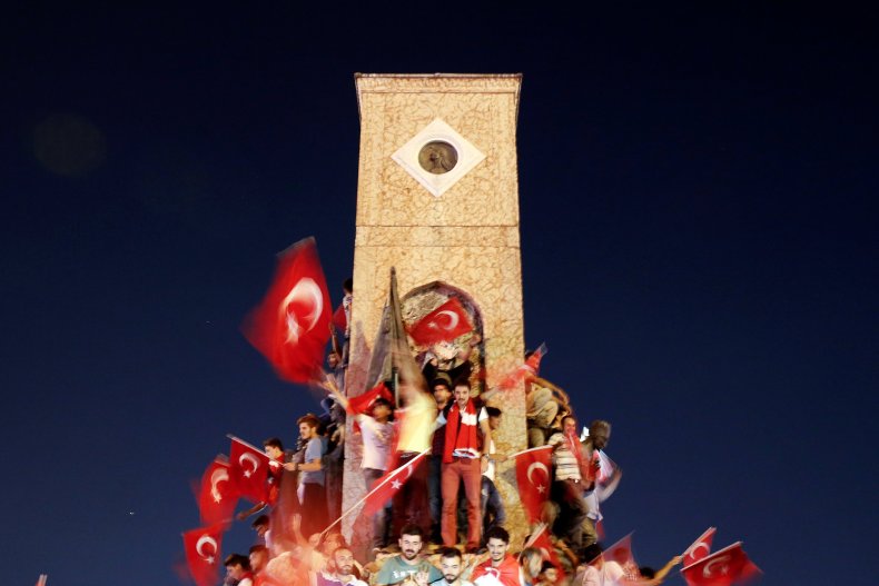 07_16_coup_03
