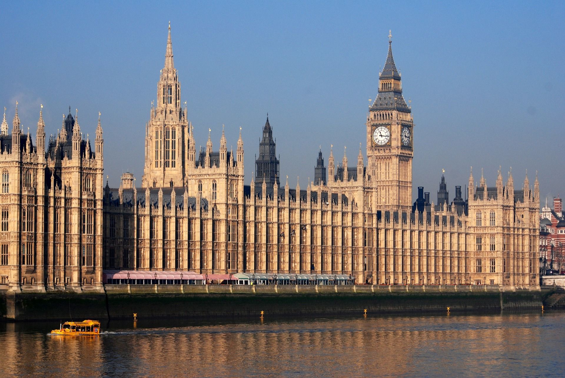 Фото здания парламента в лондоне