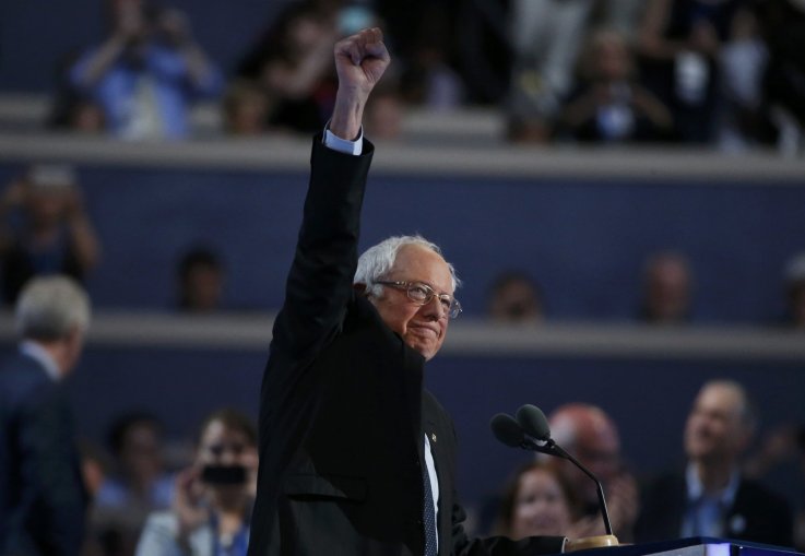 2016-07-26T025627Z_989477027_HT1EC7Q0854XB_RTRMADP_3_USA-ELECTION 2016-07-26T025627Z_989477027_HT1EC7Q0854XB_RTRMADP_3_USA-ELECTION
