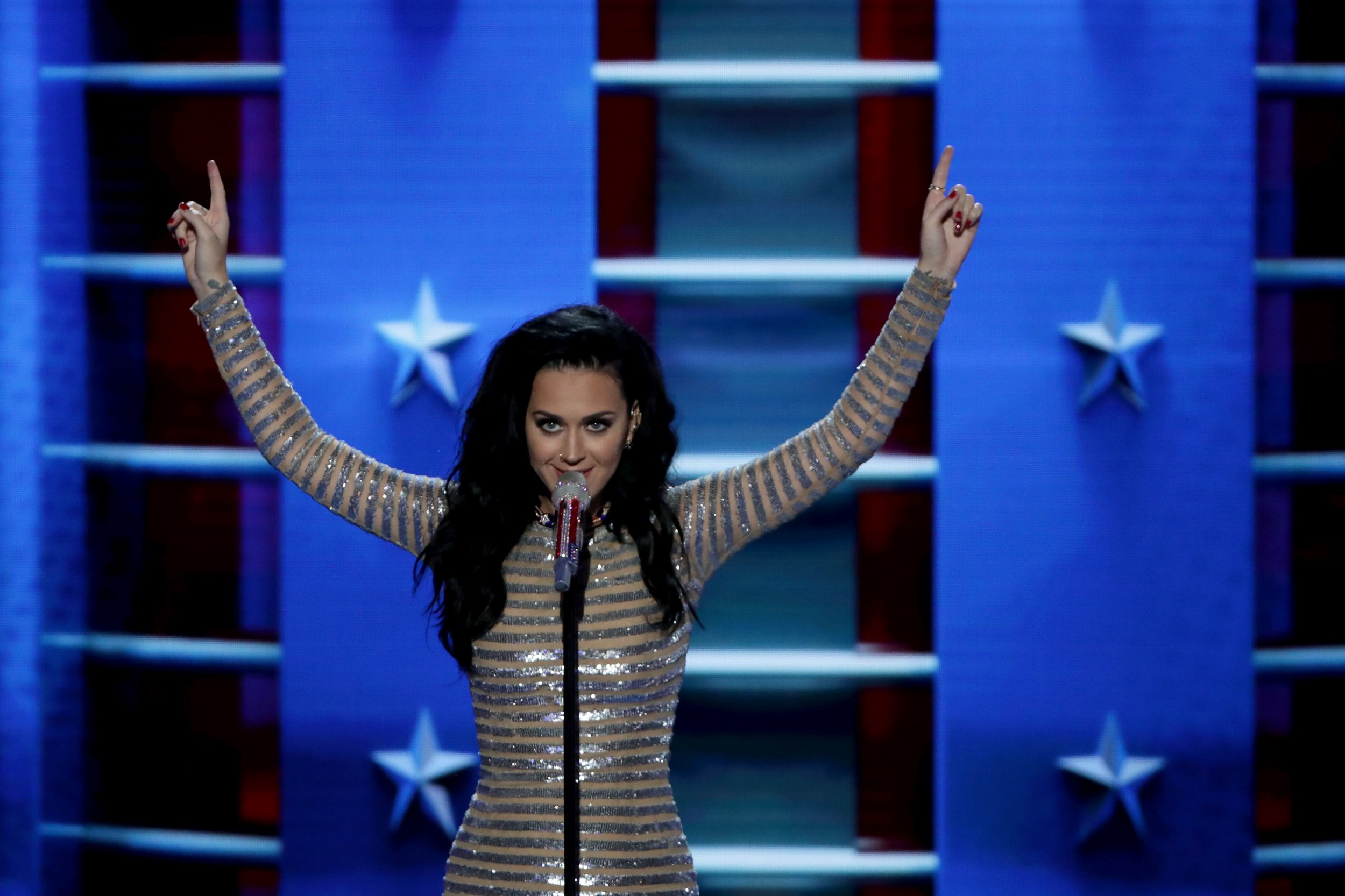 Watch Katy Perry perform 'Rise and 'Roar' at the 2016 Democratic National  Convention 