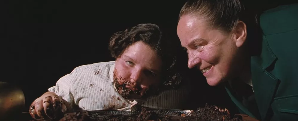Matilda | Bruce Devours The Chocolate Cake | CineClips - YouTube