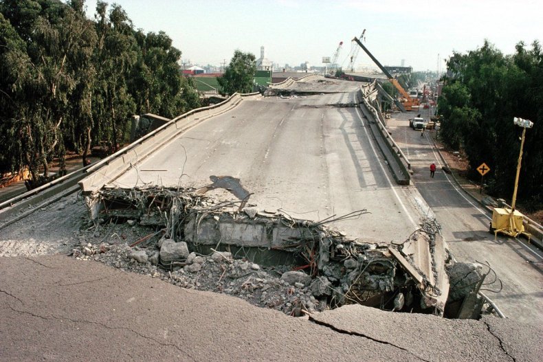 disasters-earthquakes-FE01-secondary