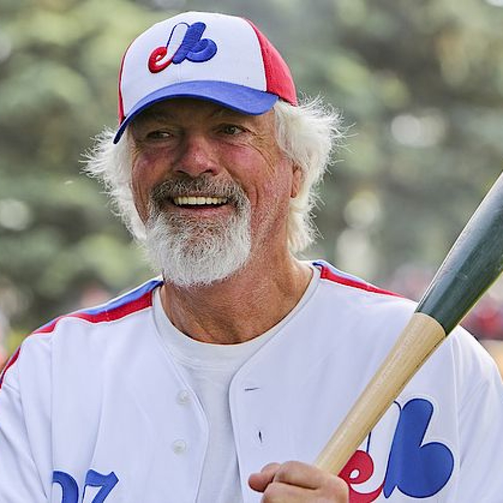 Bill 'Spaceman' Lee Wants to Turn Vermont Into a Sheep-Shearing, Baseball  Bat-Making Paradise