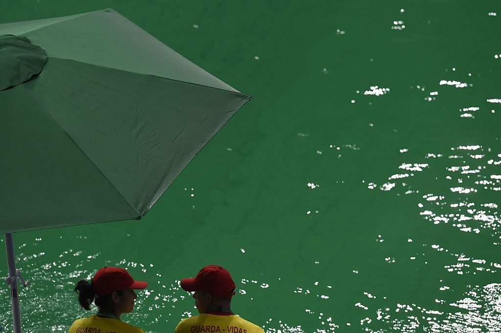 Rio 16 Pool Boy Blunder Blamed For Green Olympic Pool