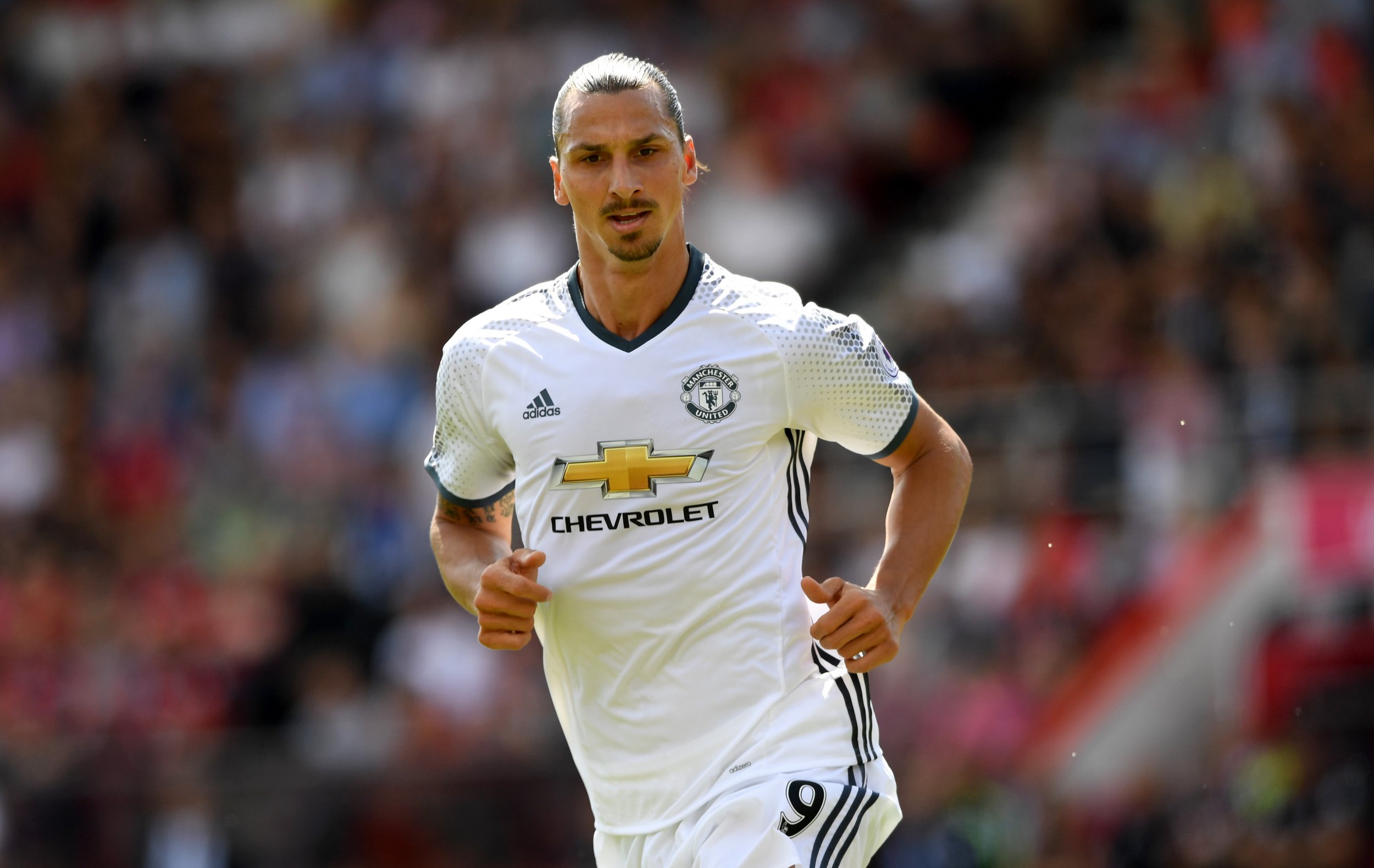 Zlatan Ibrahimovic: Manchester United Striker Drops Major ...