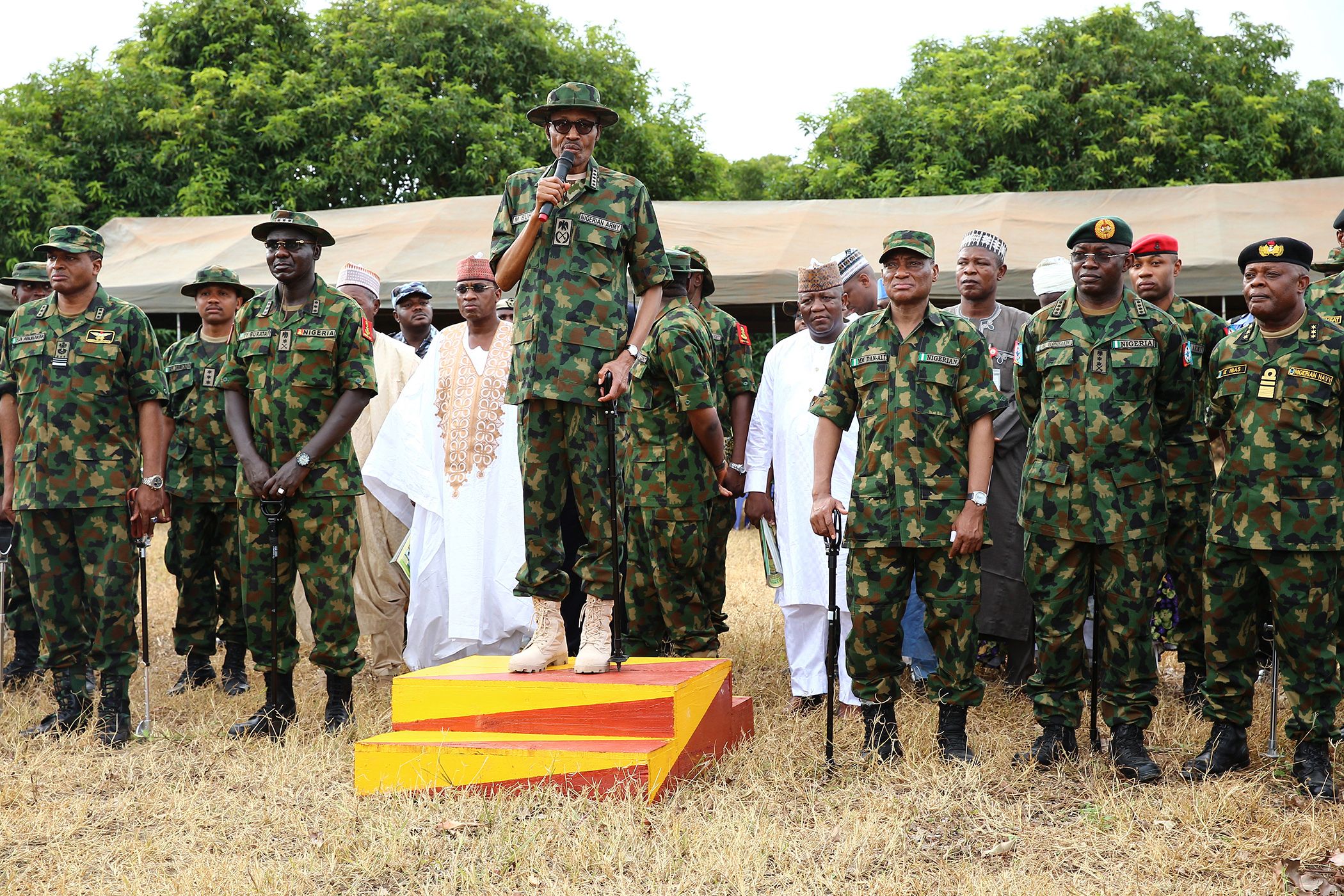 Muhammadu Buhari and Nigerian soldiers