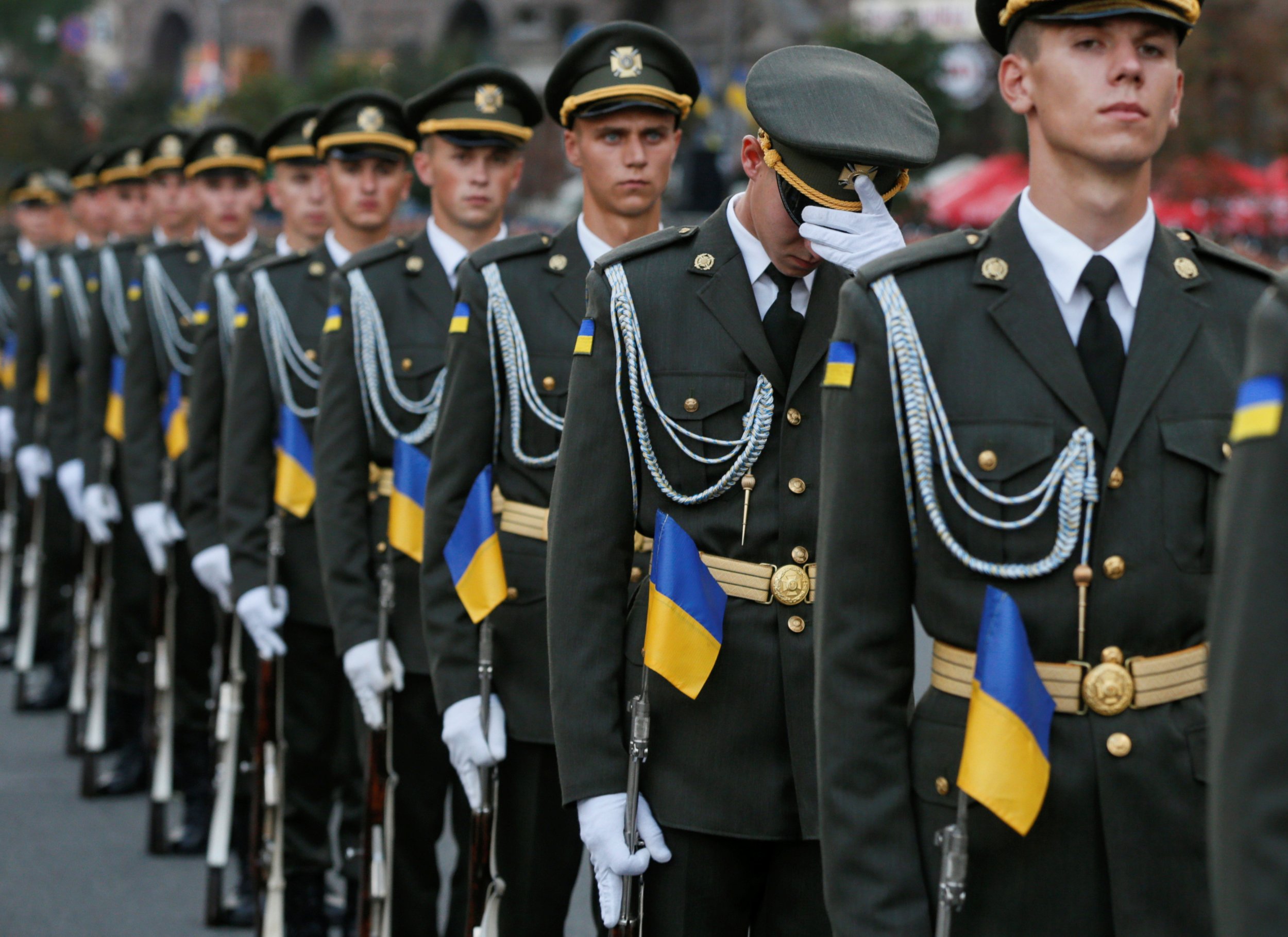 Ukrainian servicemen