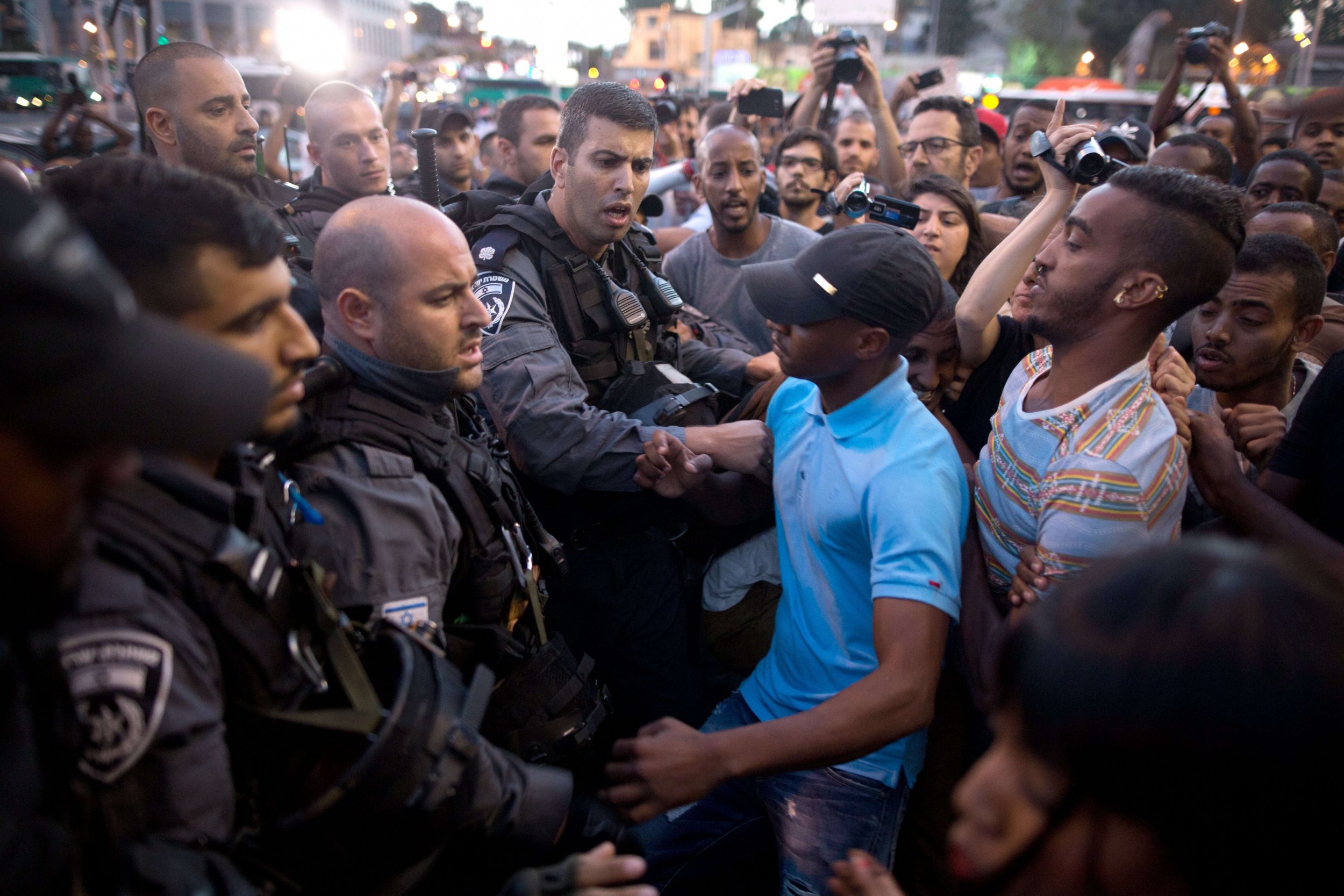 Ethiopian Israelis clash with Israeli police