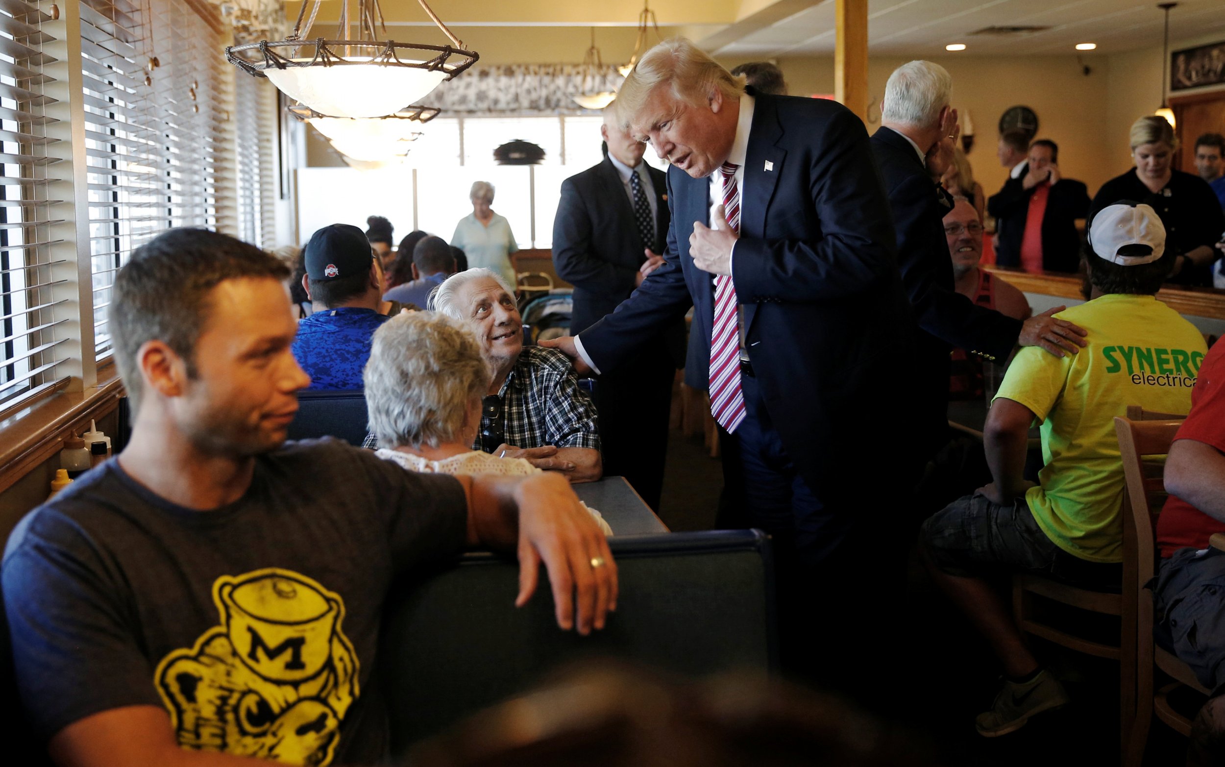 09_06_Trump_Rich_01