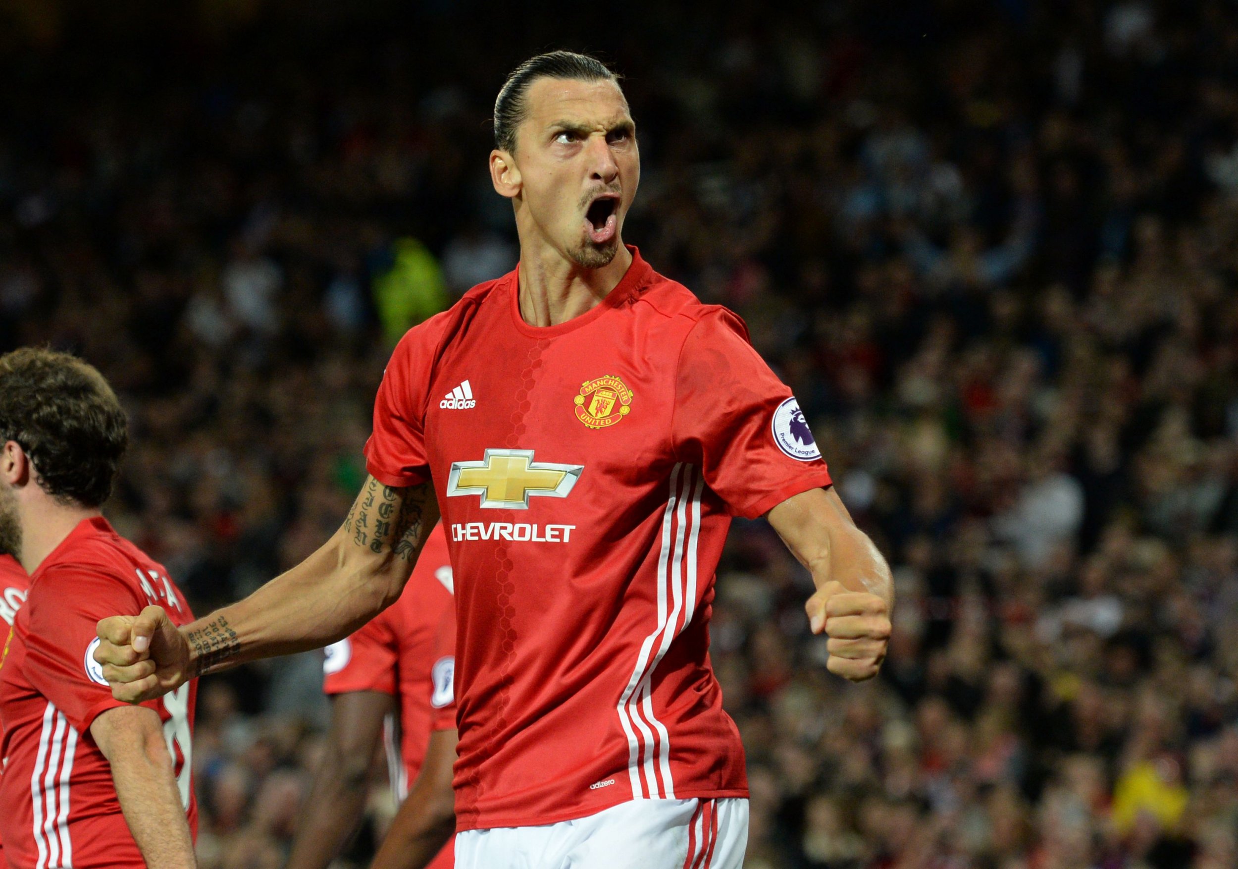 Manchester United: Zlatan Ibrahimovic Trolls Manchester ...