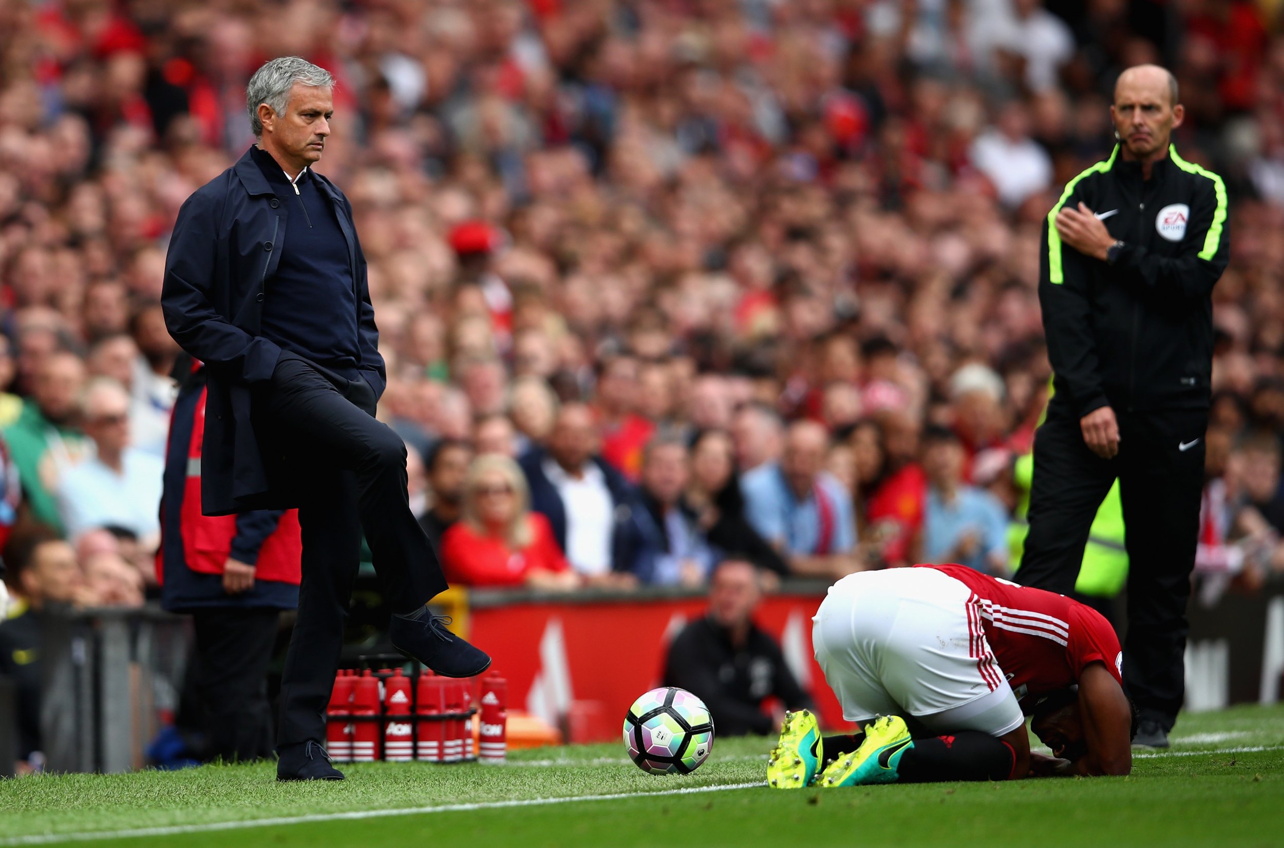 Manchester United manager Jose Mourinho, left.