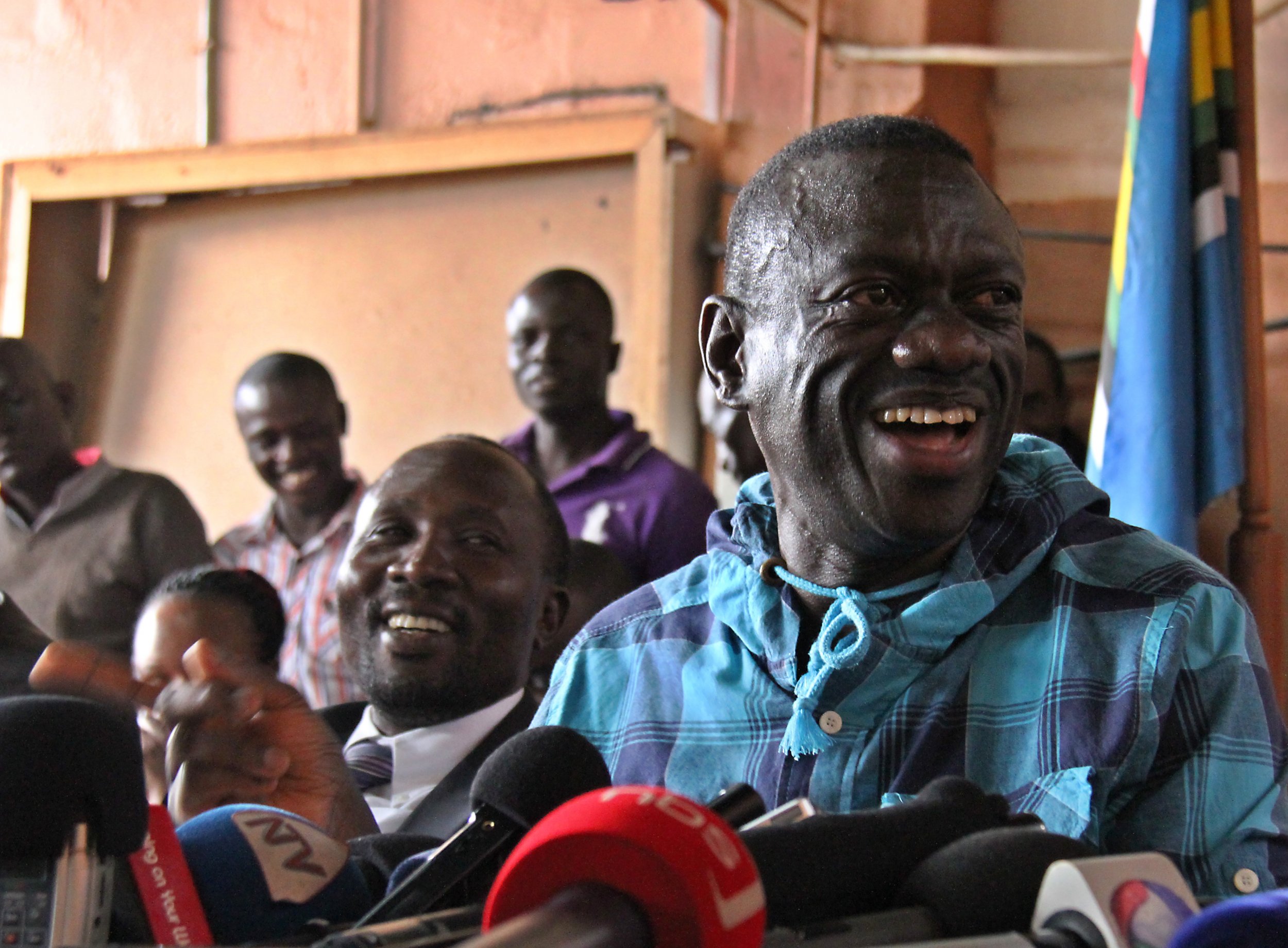 Kizza Besigye