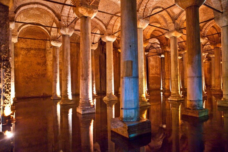 100-places-travel-basilica-cistern