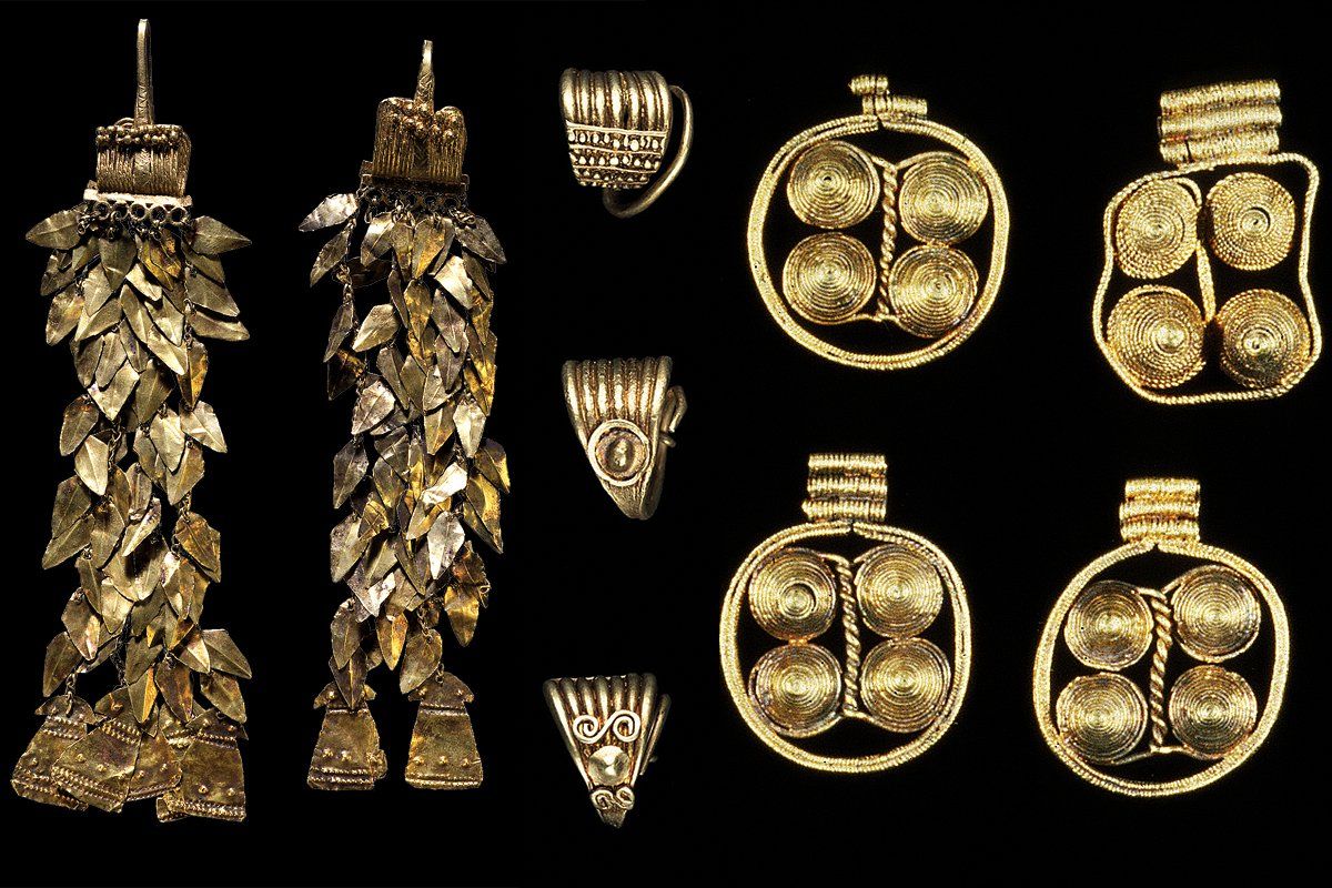 Bronze Age earrings