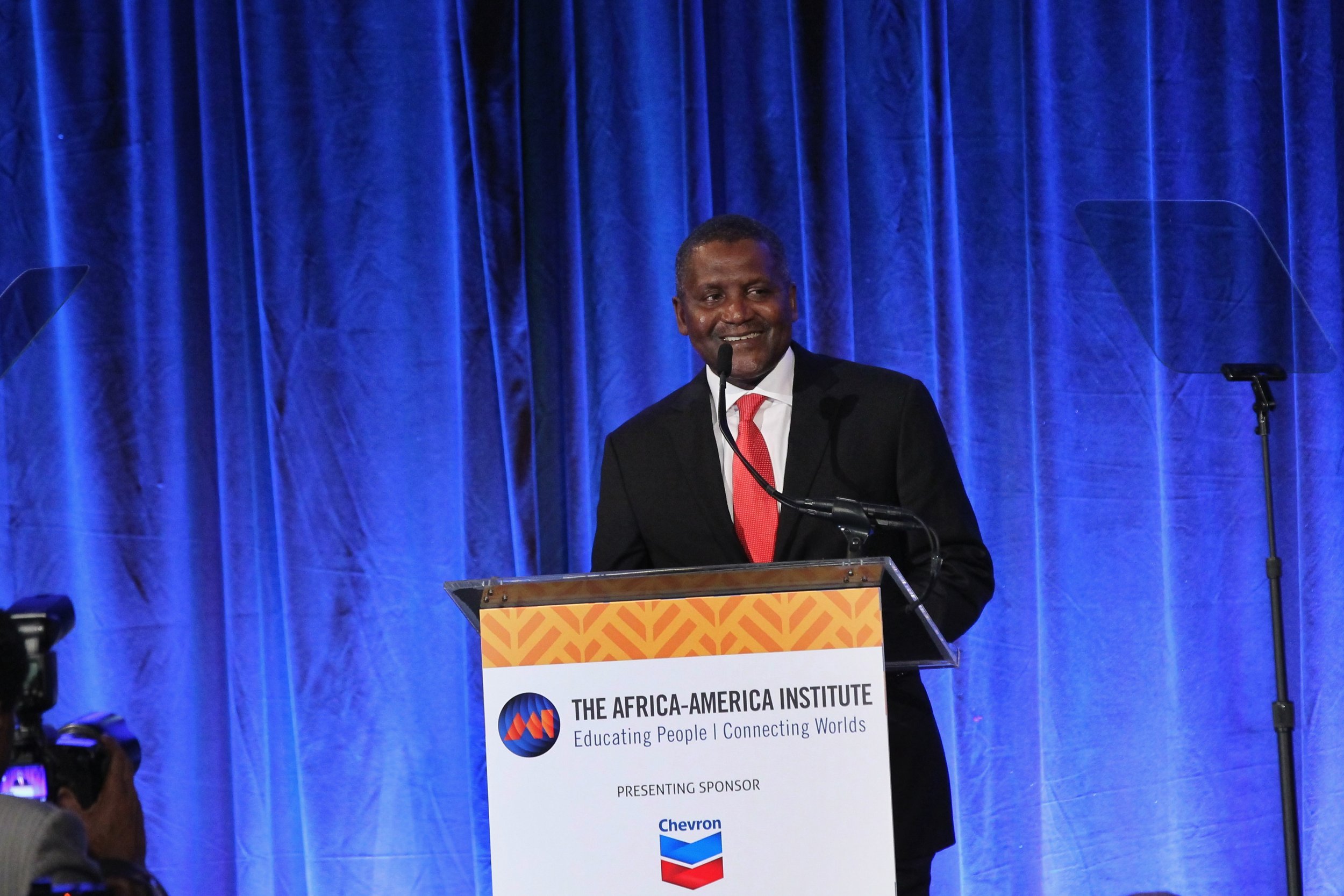 Arsenal Why Africa s Richest Man Wants To Buy Premier League Club 