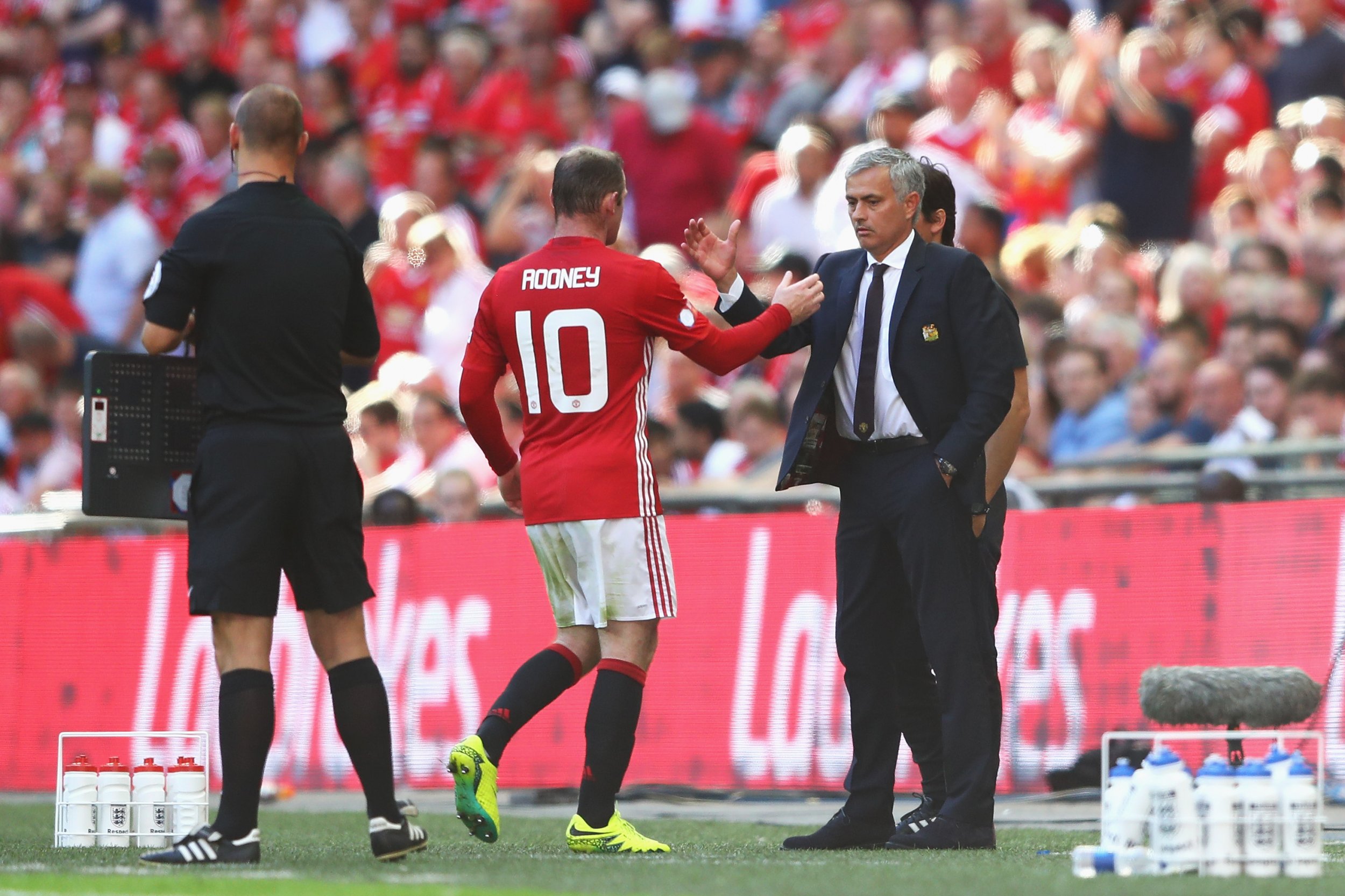 Jose Mourinho with Manchester United captain Wayne Rooney