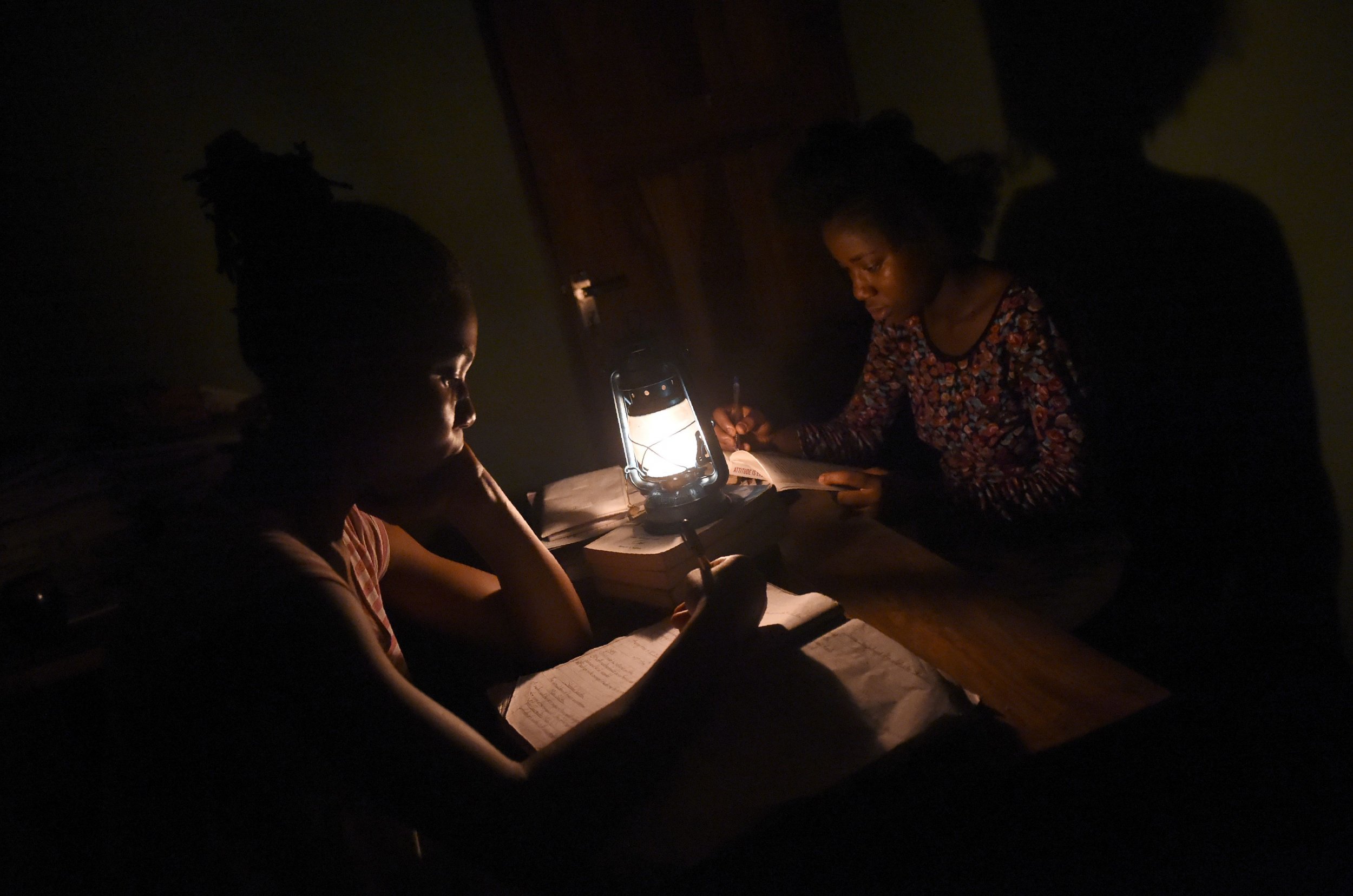 Nigeria students in darkness