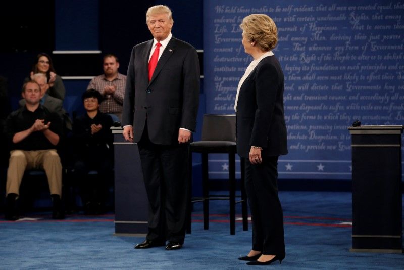 10_10_debate_05 10_10_debate_05