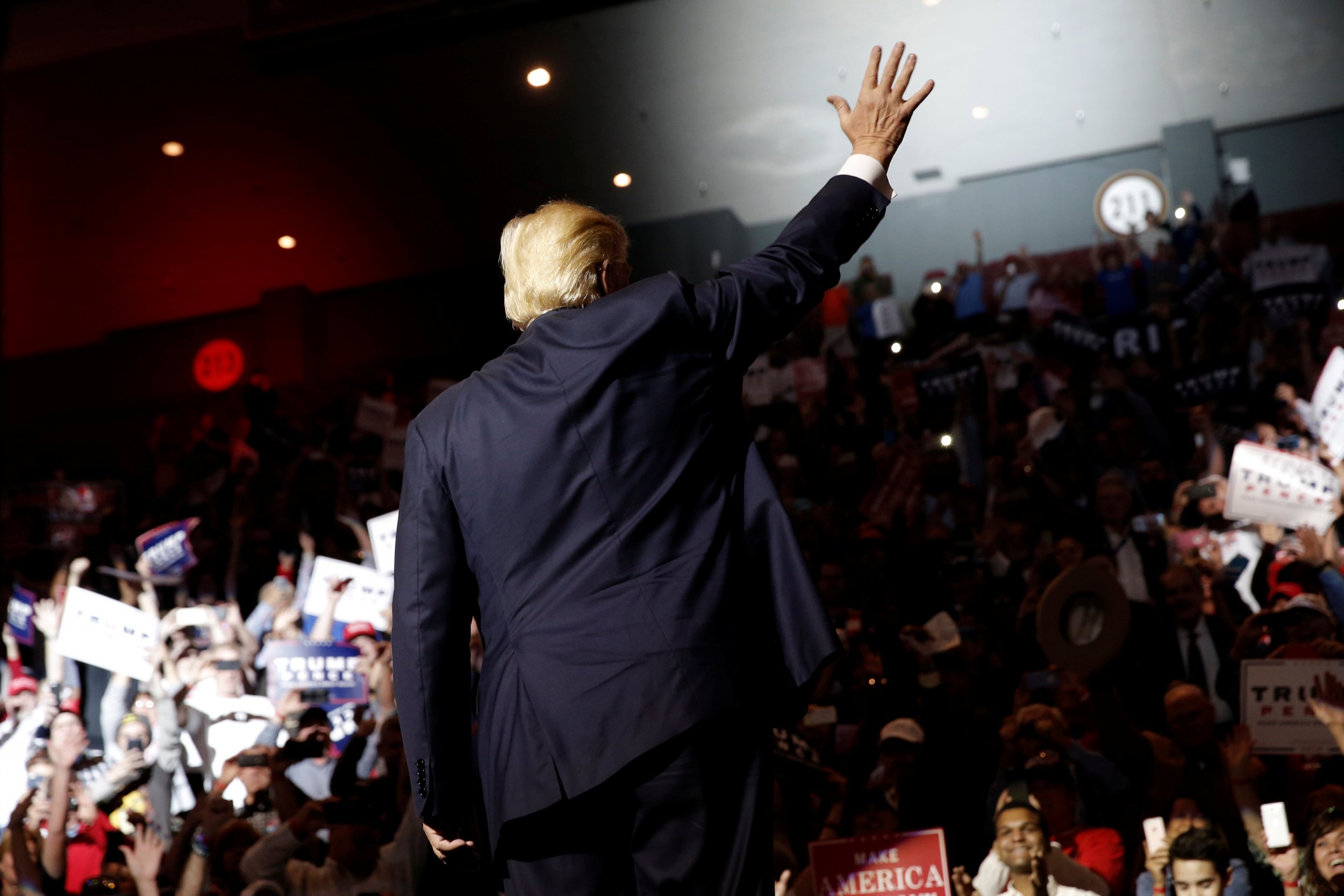 10_15_trump_01