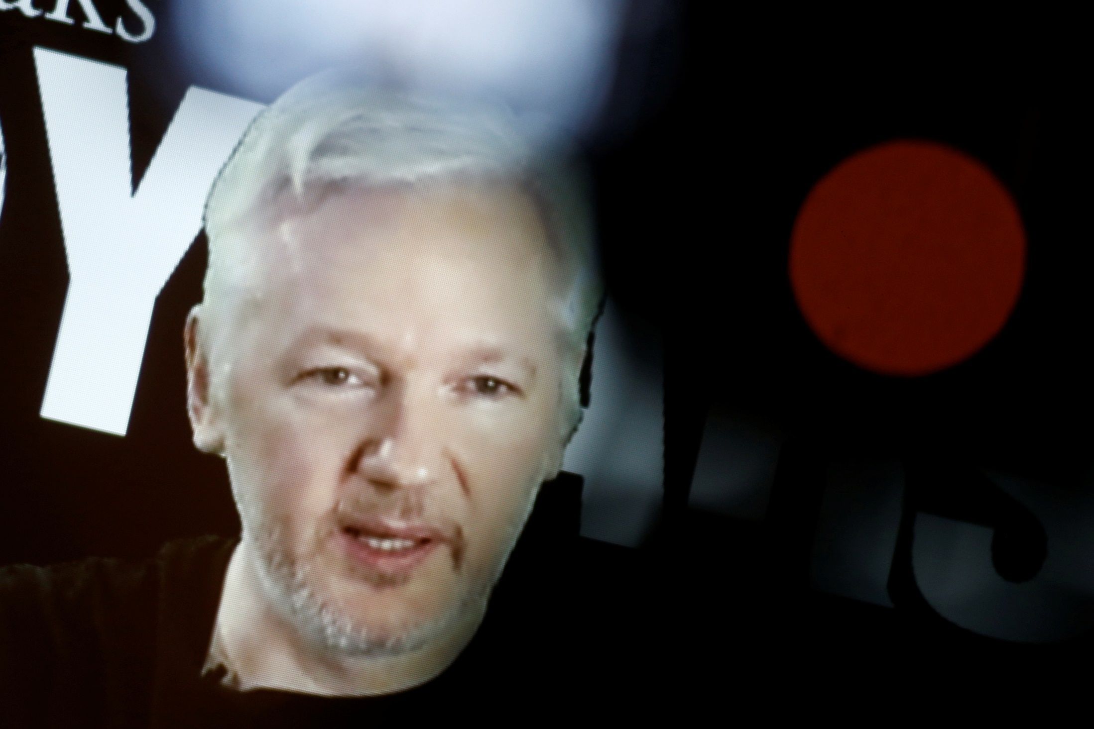 julian assange wikileaks internet embassy