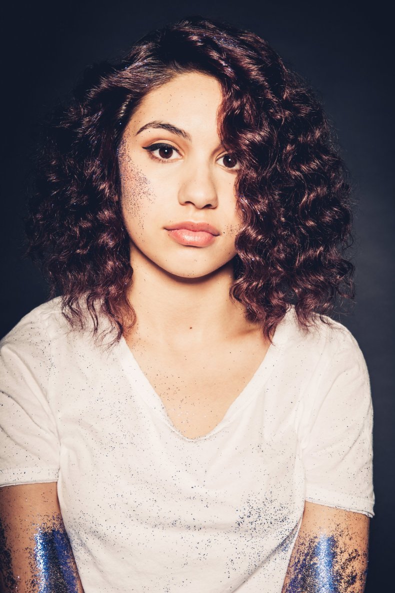 Alessia Cara 3