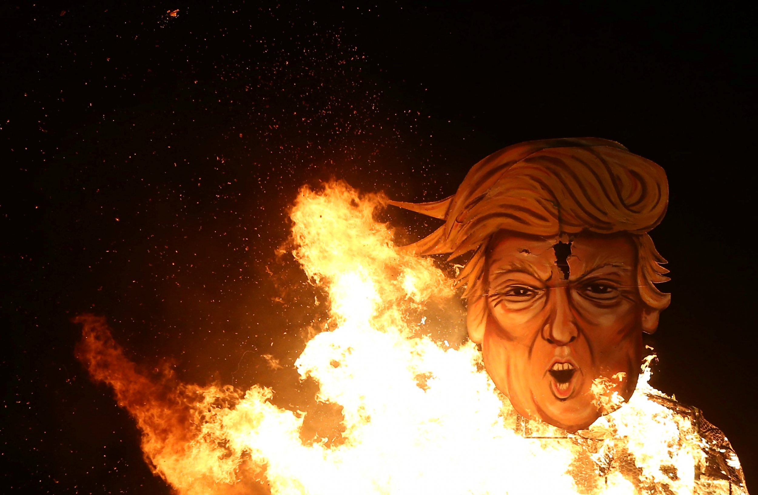 11_12_Trump_Bonfire_01