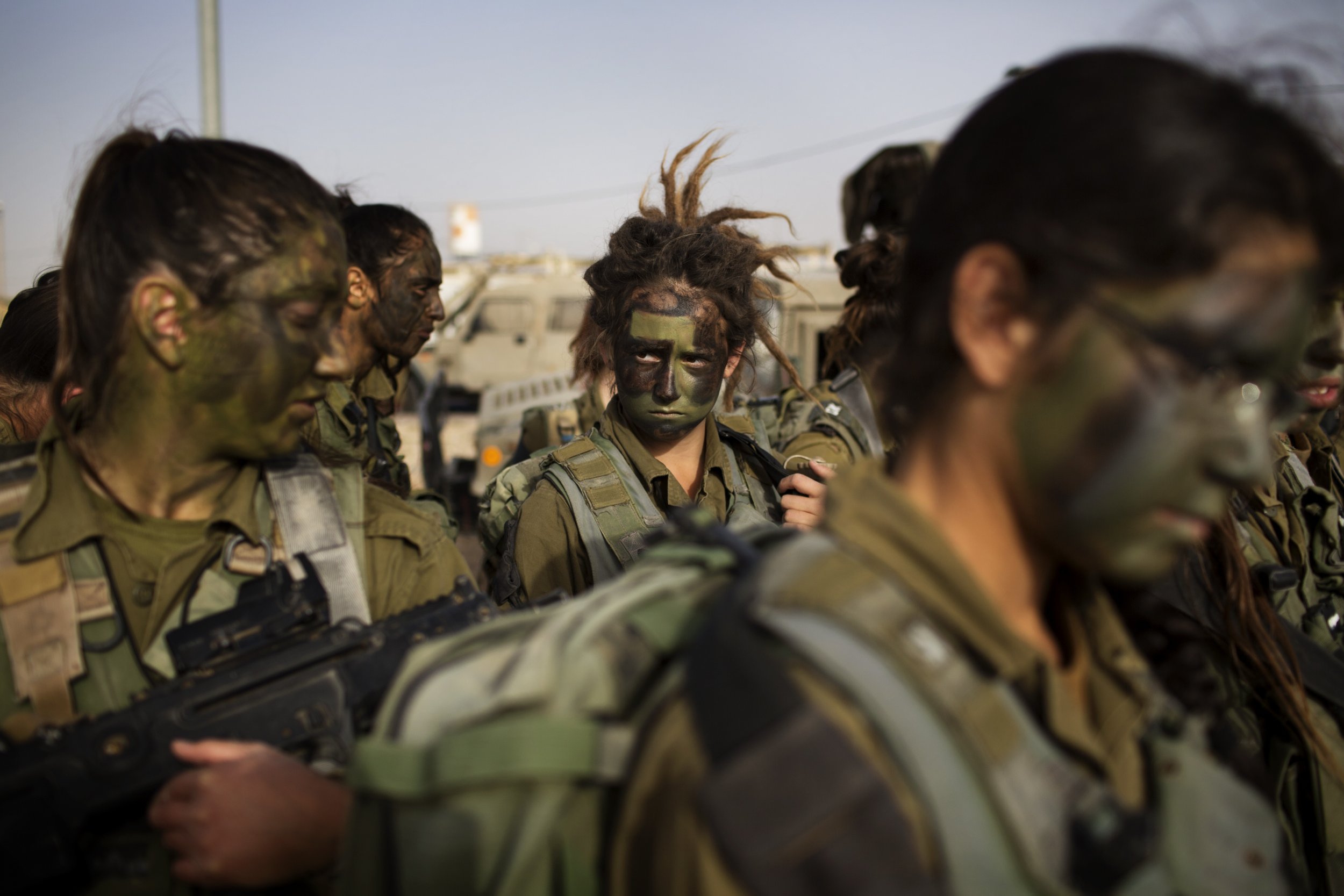 Israeli Female Soldiers In Combat