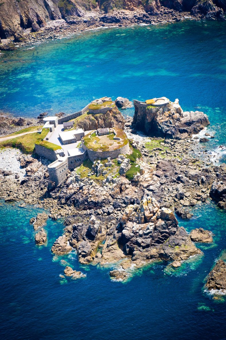 12_09_FortClonque_01