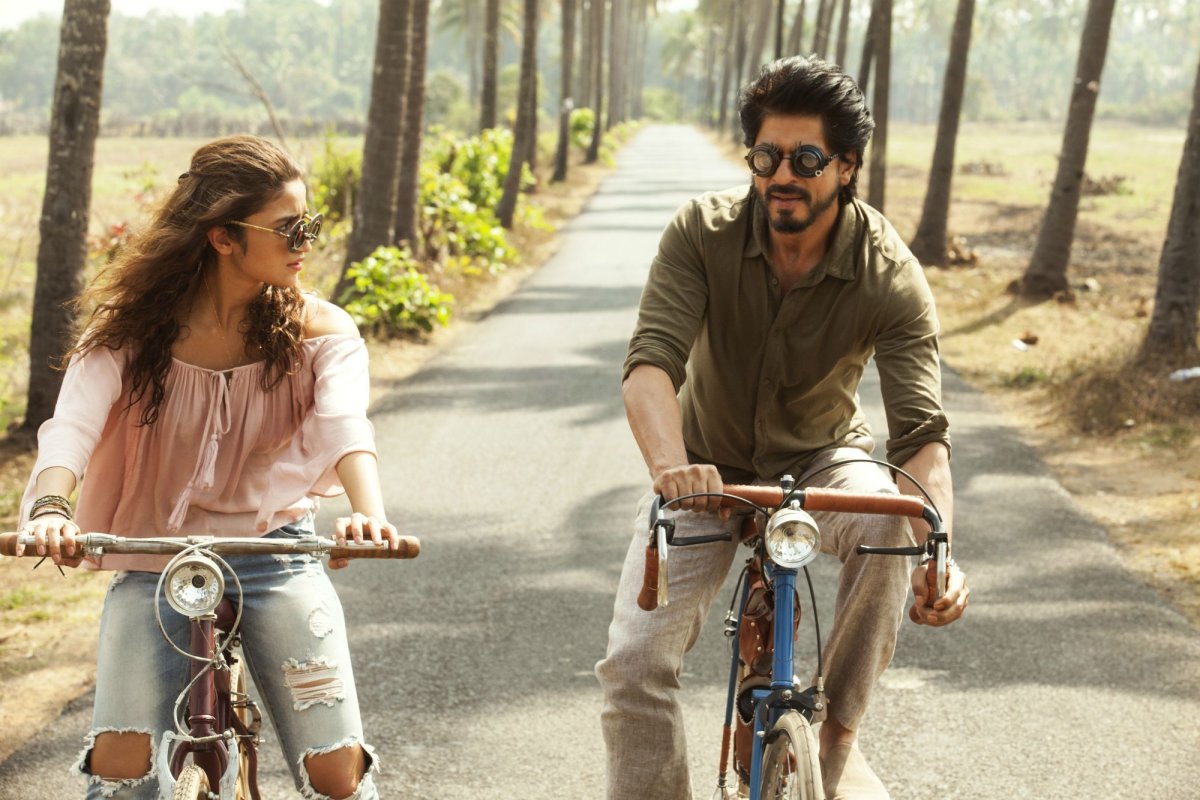 Shah Rukh Khan in Dear Zindagi