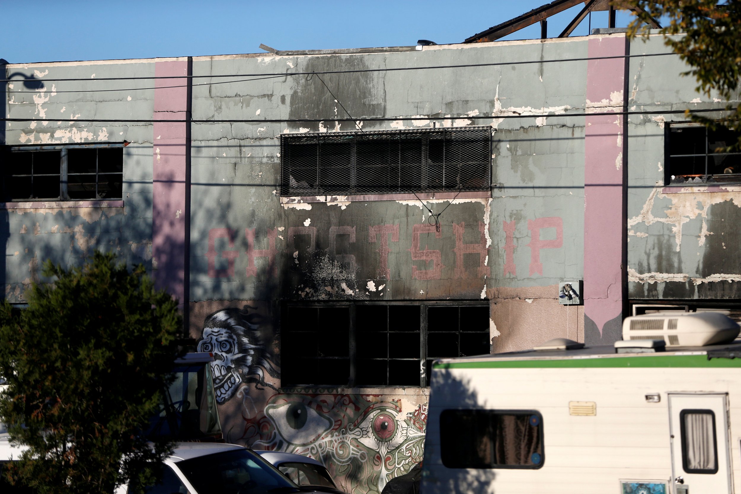 12_03_oakland_01