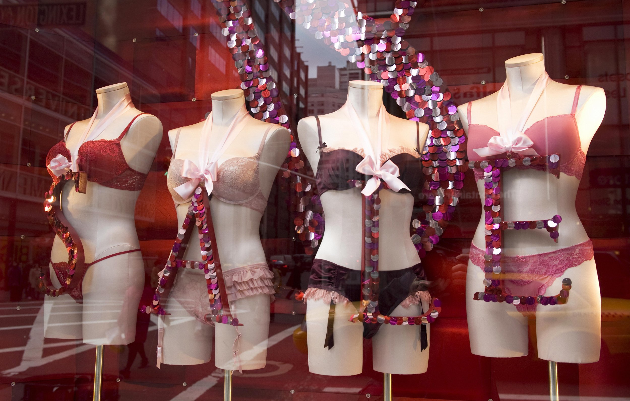 Online Lingerie Seller Copies Victoria's Secret by Opening Store - Bloomberg