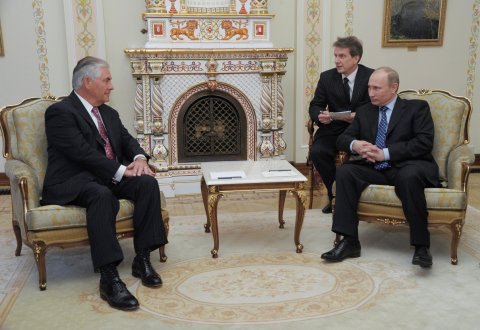 12_13_Tillerson_Putin_01