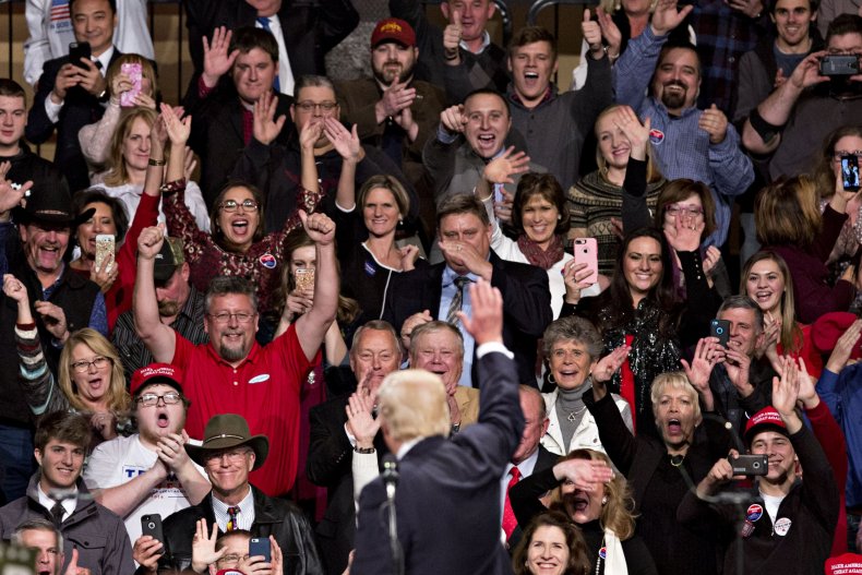12_14_Trump_Crowd_01