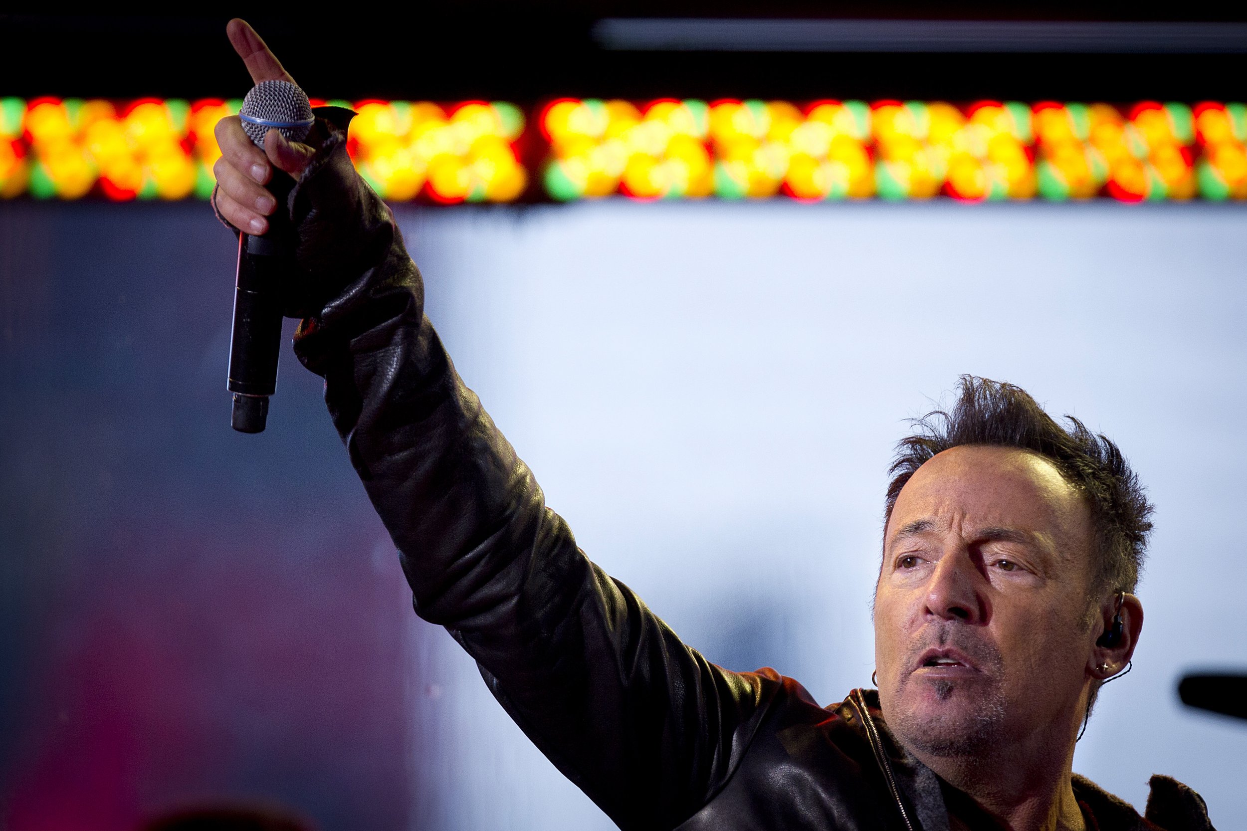 Bruce Springsteen Bashes Trump, Says He's Never Felt 'The ...