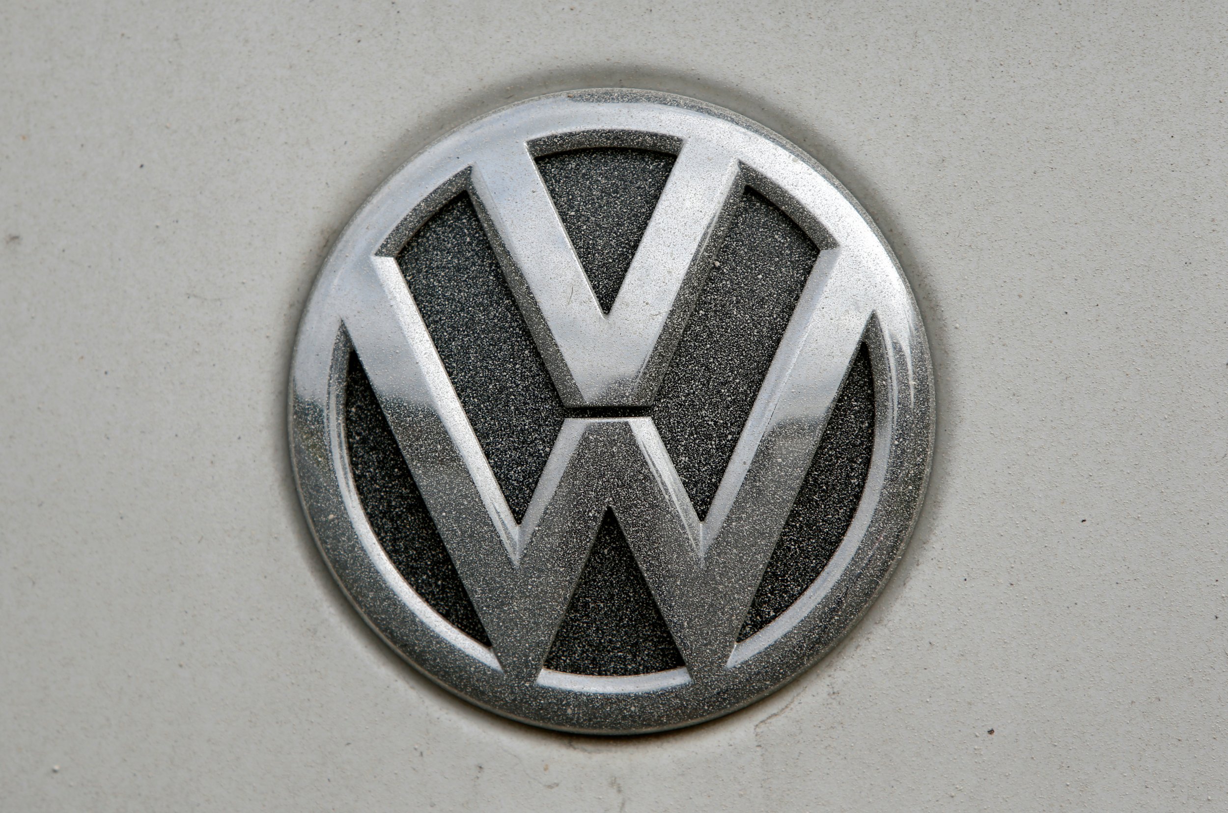 Volkswagen Executive 'Arrested on Conspiracy Charges' Over Emissions ...