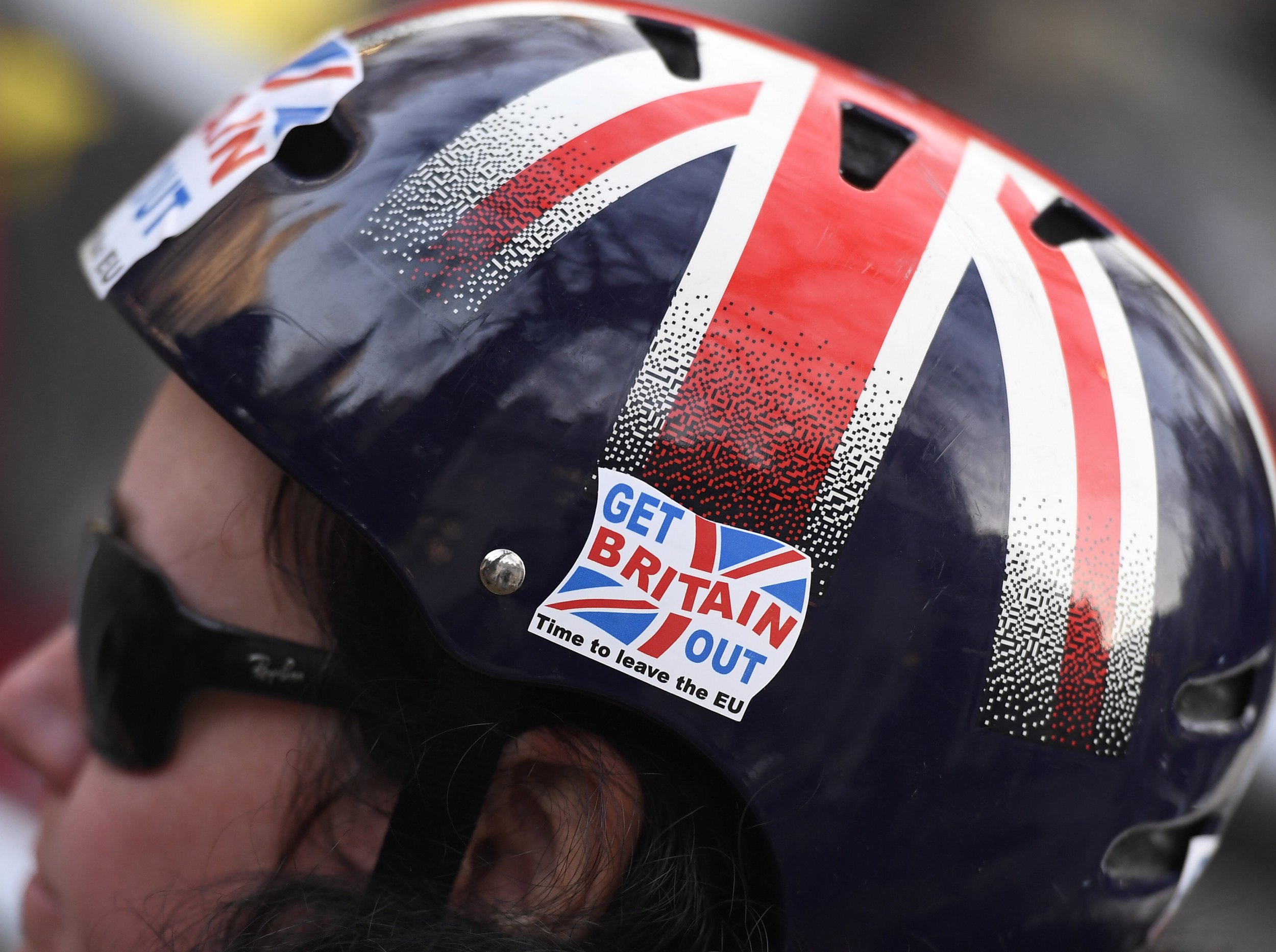 Brexit protection helmet