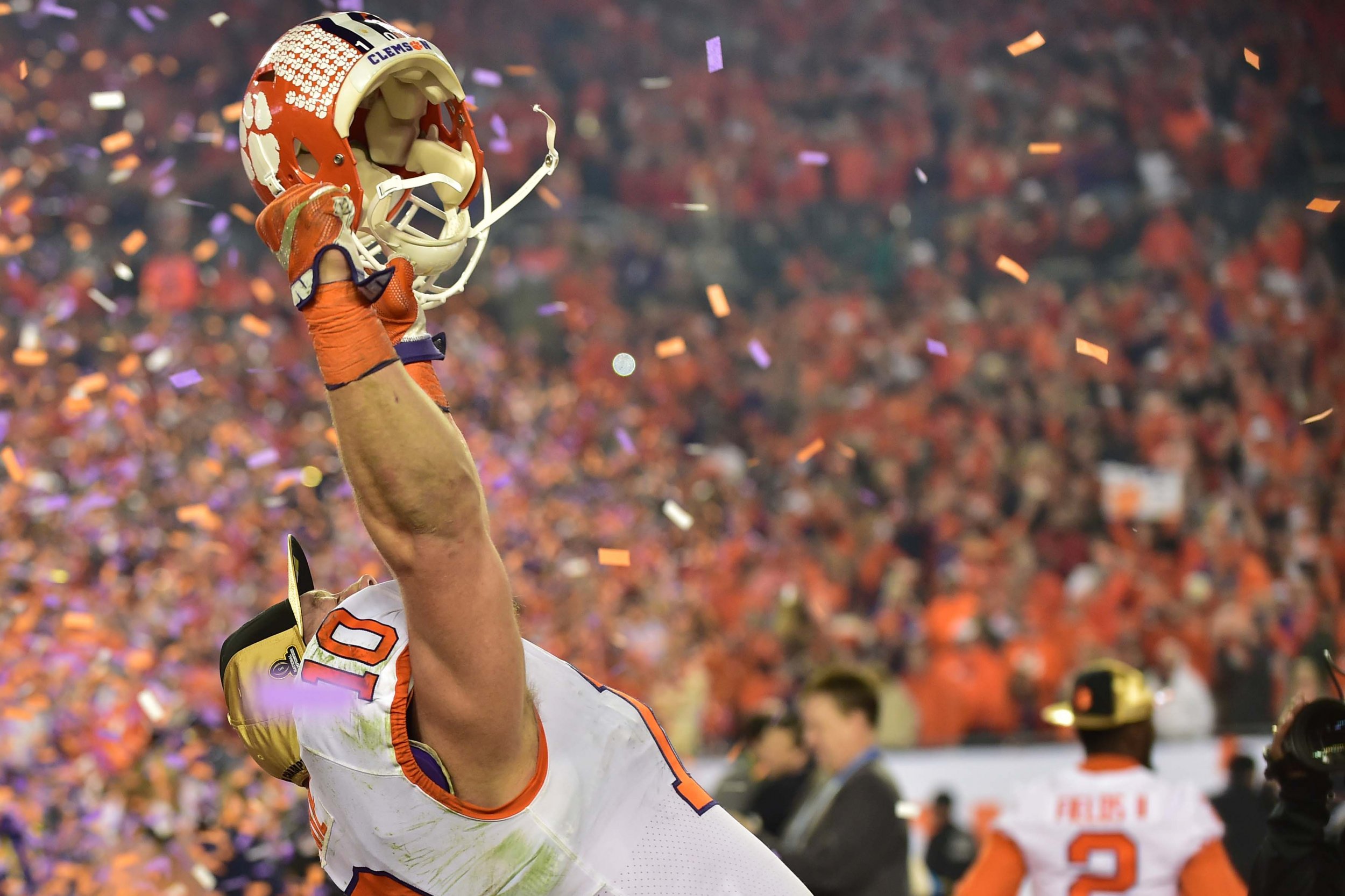 Hunter Renfrow, Former Walk-On Amid Future NFL First-Rounders, Pushes  Clemson Past Alabama