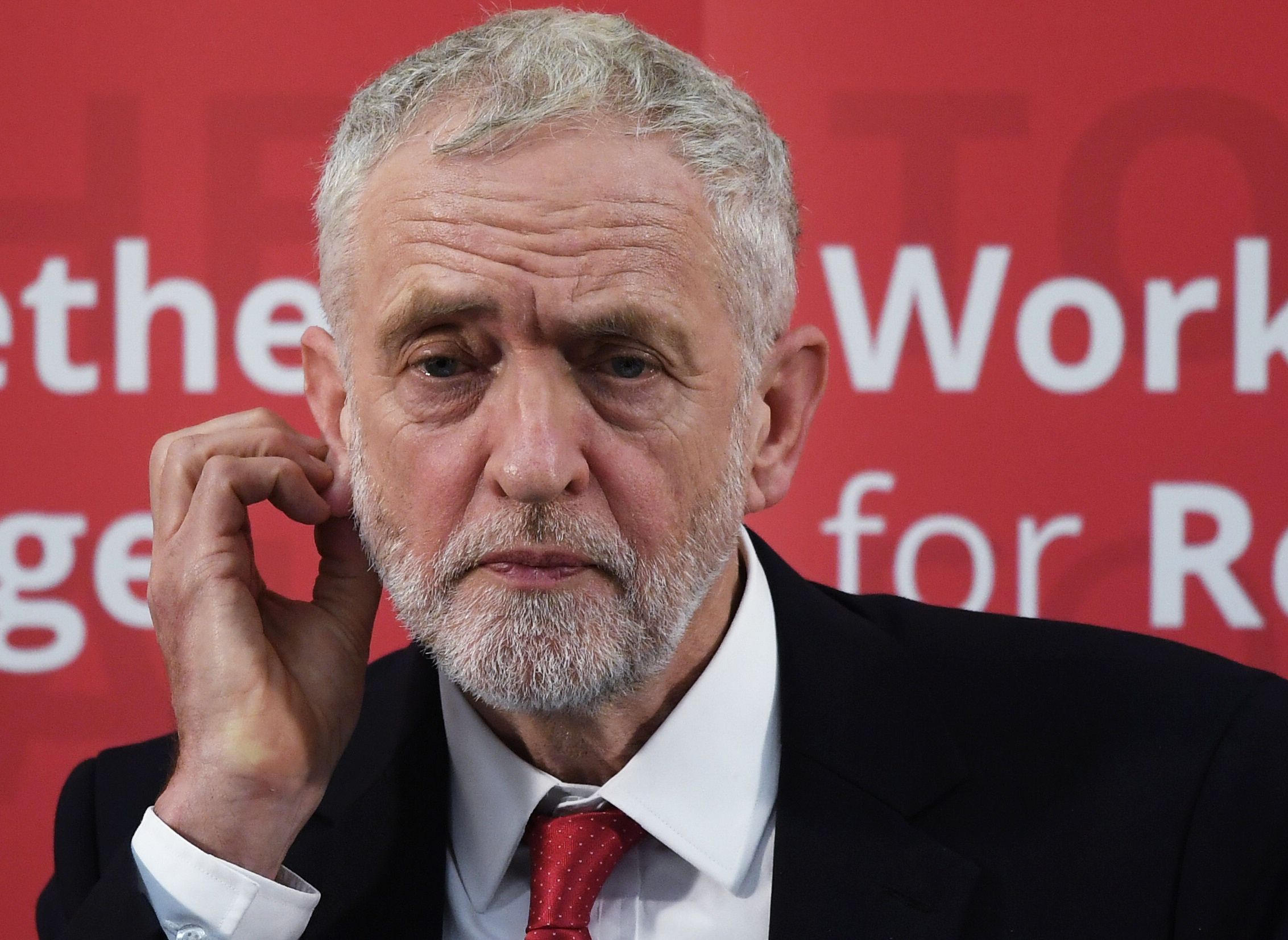 Corbyn opposition suspended semitism