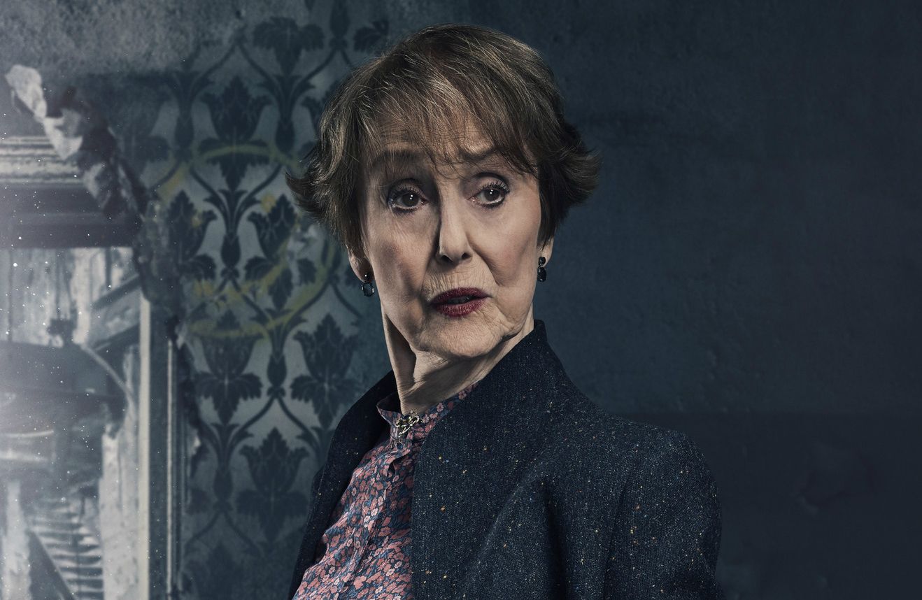 Una Stubbs as Mrs Hudson